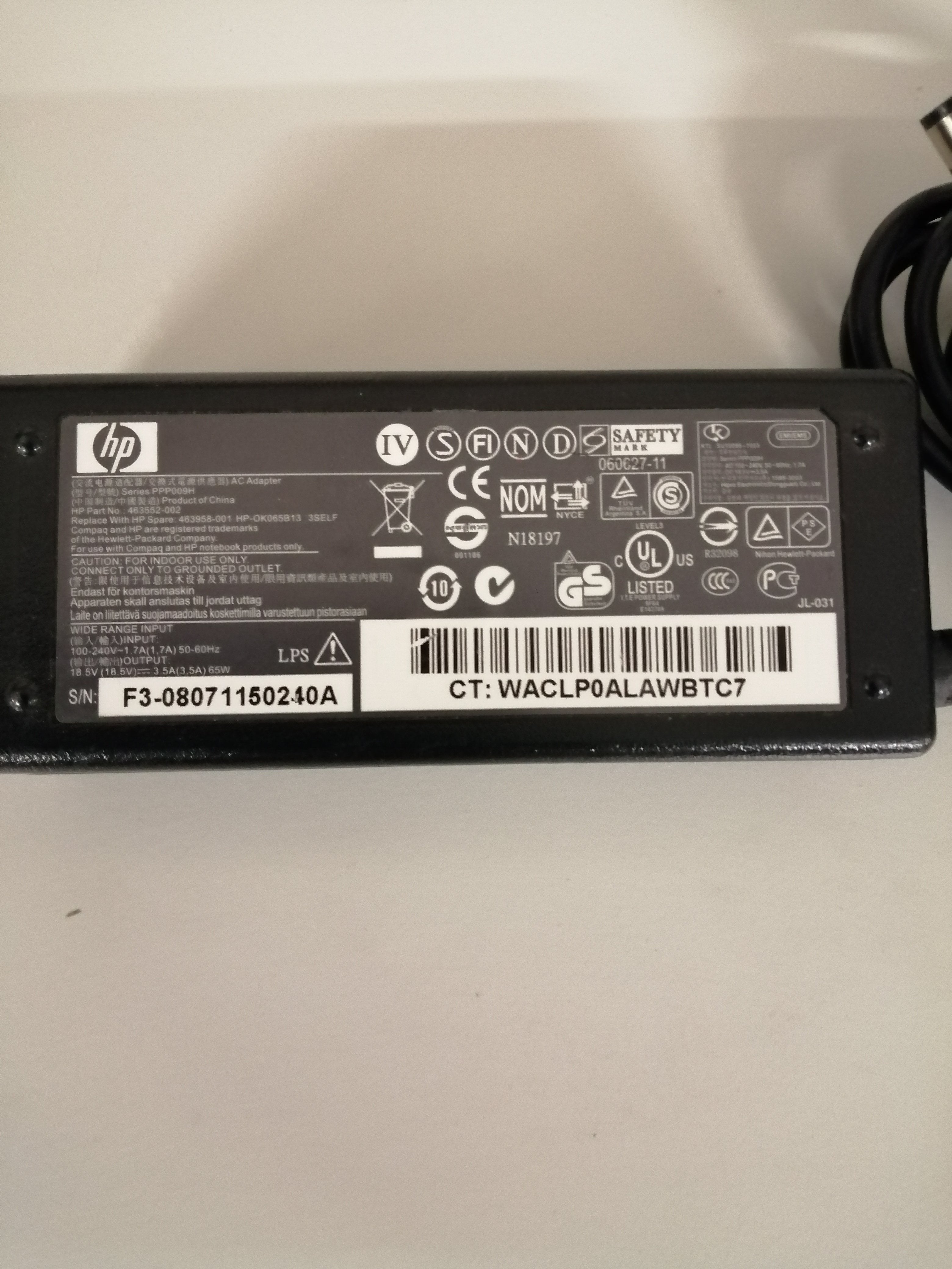 HP AC ADAPTER PPP009H 240 V IN 18.5 V OUT ( P/N 463552-002 USED)