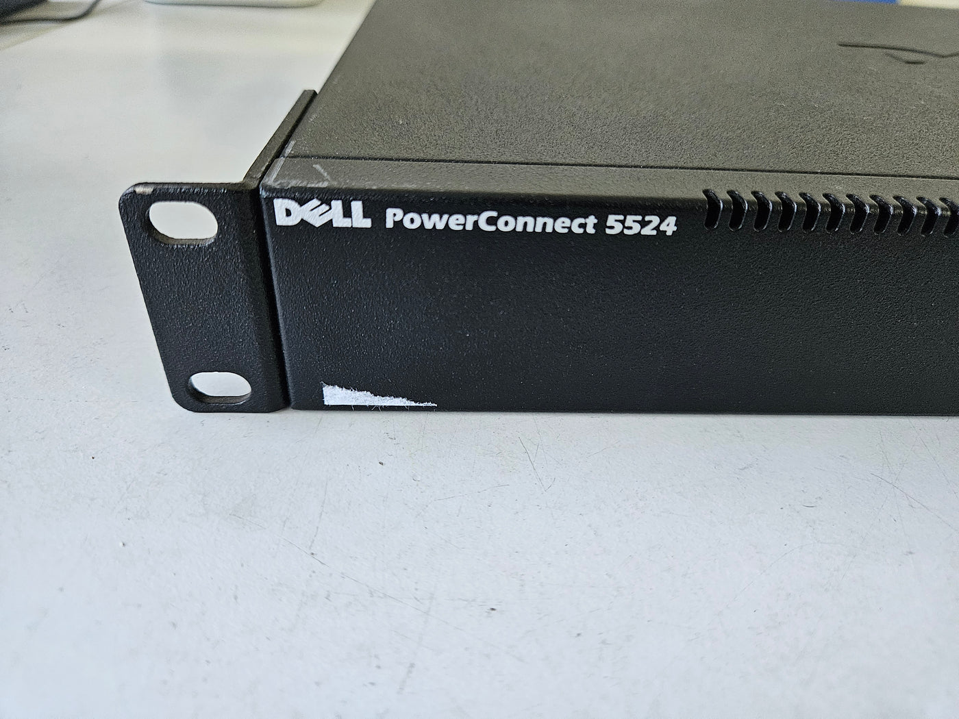 Dell PowerConnect 5524 24-Port Rack-Mountable Network Switch ( 02GPFC ) USED