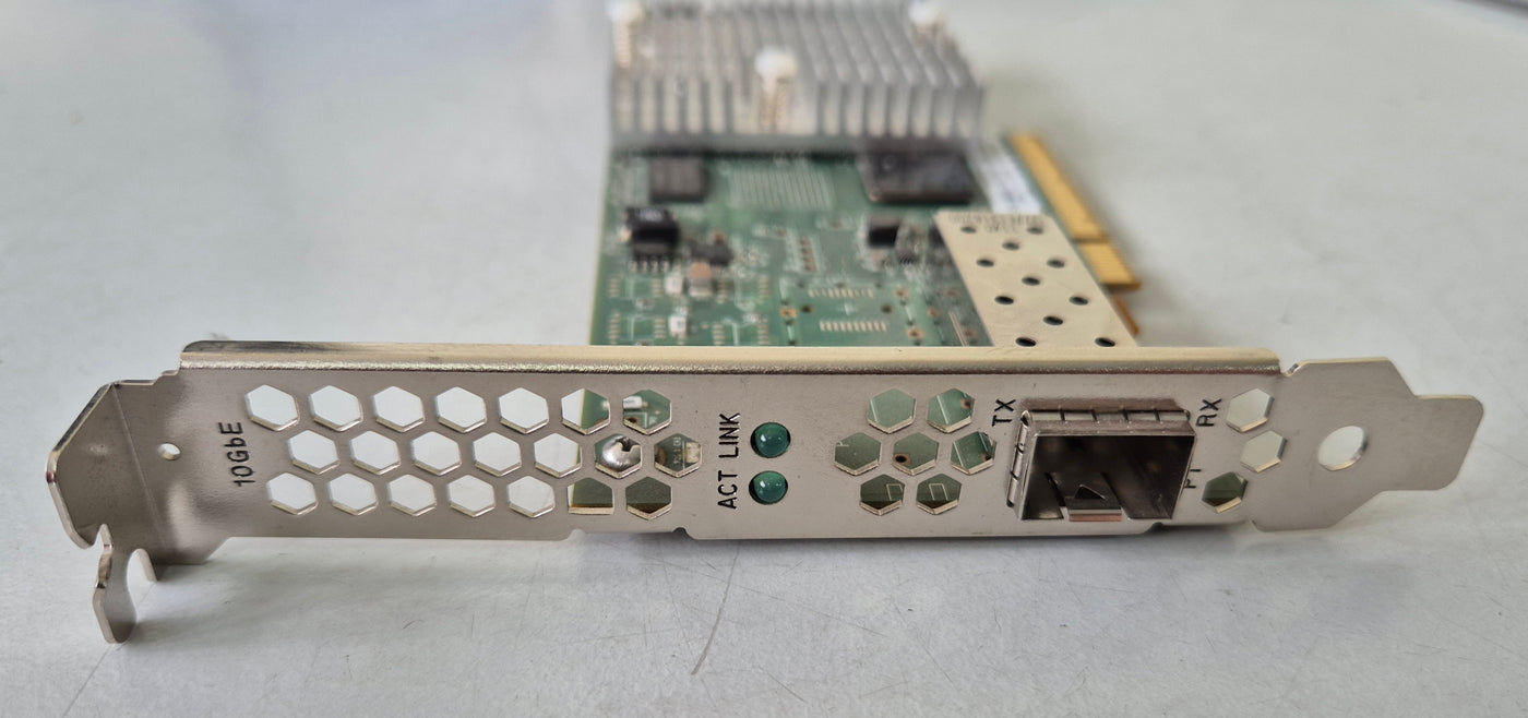Q-Logic 10Gbps Ethernet to PCIe Single Port Converged Network Adapter ( QLE8240-CU NE3210406-04 A ) USED