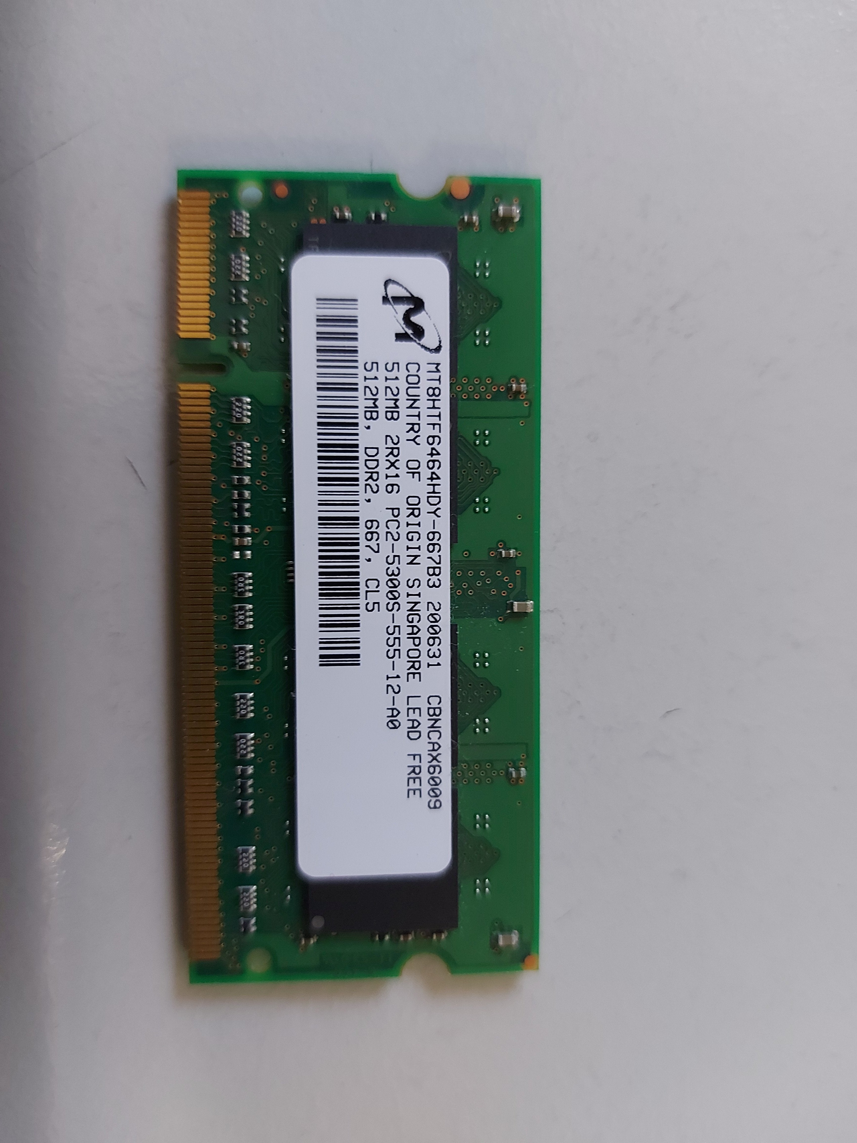 Micron 512MB PC2-5300 DDR2 667MHz CL5  SODIMM Memory Module MT8HTF6464HDY-667B3
