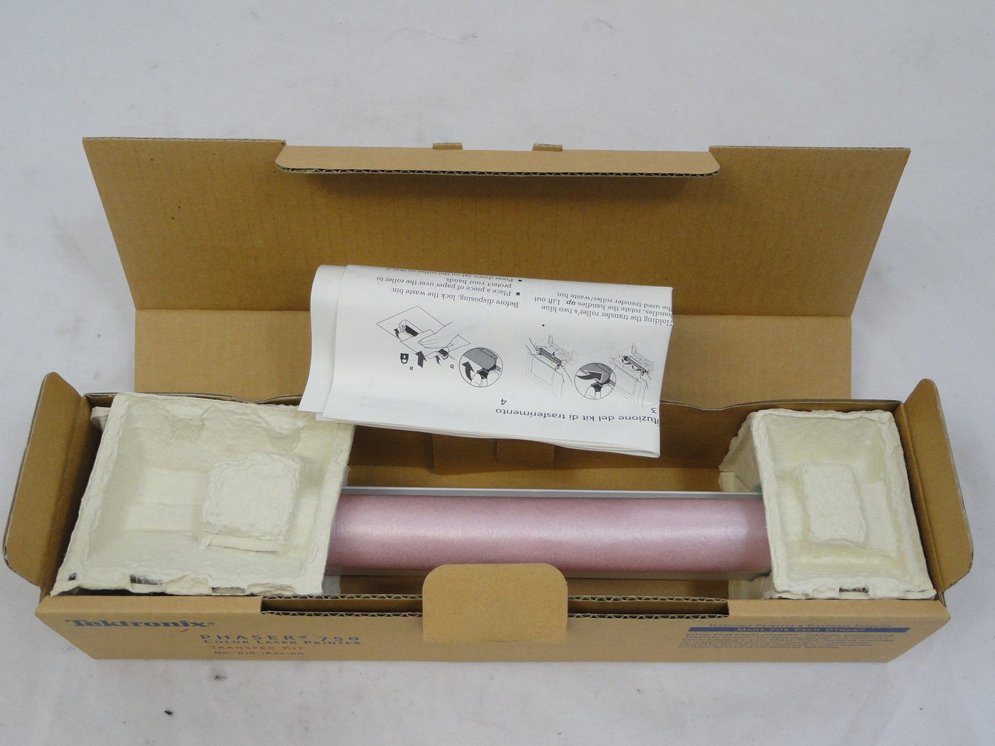 PR10528_016-1842-00_Tektronix Color Laser Printing Transfer Kit 750 - Image3
