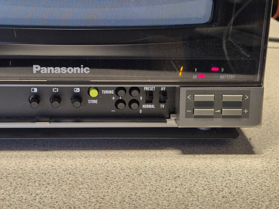 Panasonic TC-1100G Colour TV + NV-180 VHS Video Recorder ( TC-1100G ) USED