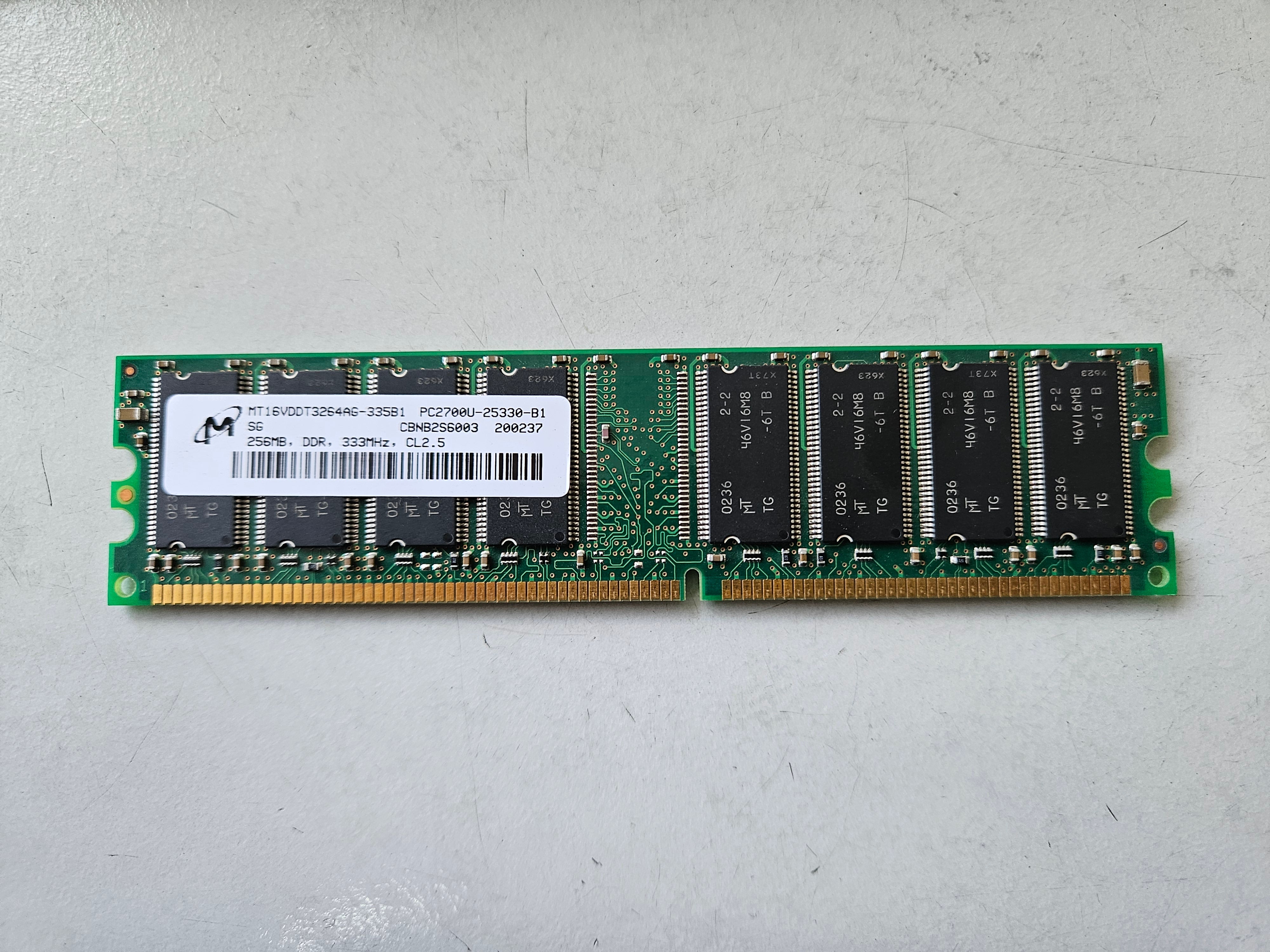 Micron 256MB DDR-333MHz PC2700 CL2.5 184-Pin UDIMM ( MT16VDDT3264AG-335B1 ) REF