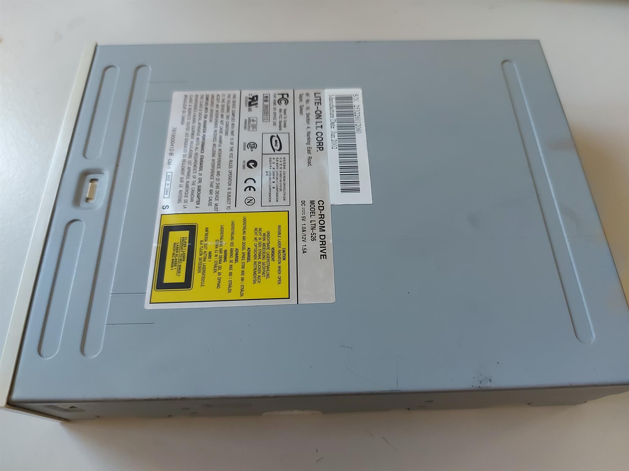 Lite-On I.T. Corp 52x CD-Rom Drive ( LTN-526 LTN-526    LiteOn )