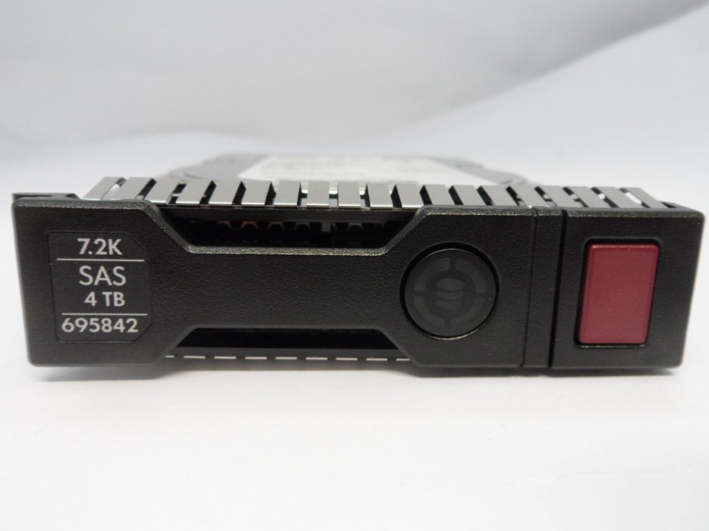 PR25084_9ZM270-035_Seagate HP 4Tb SAS 7200rpm 3.5in HDD with Caddy - Image3