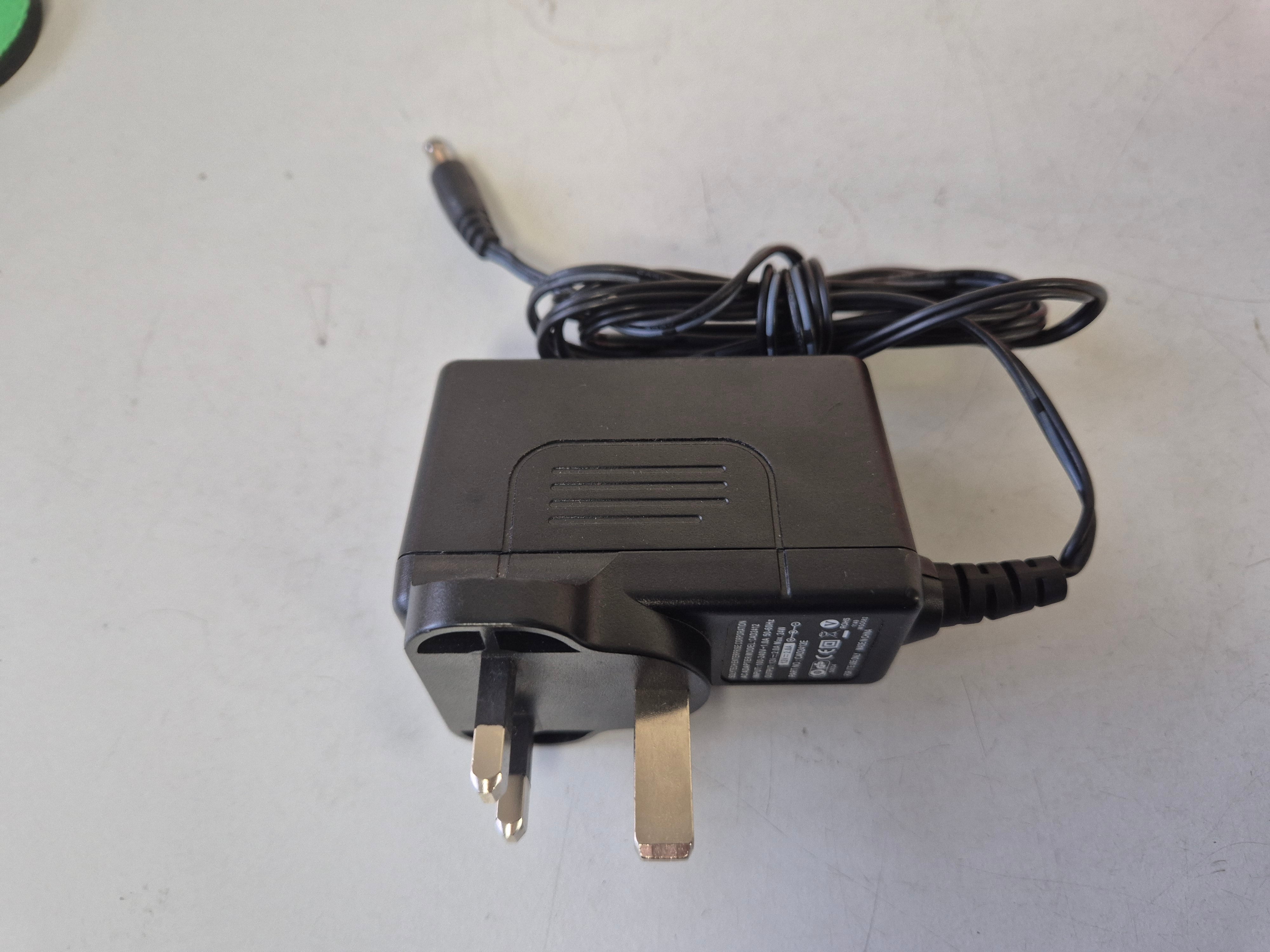Solytech Enterprise AC Adapter IN 100-240V 1A 50-60Hz OUT 12V 2A ( CAD2412 ) USED