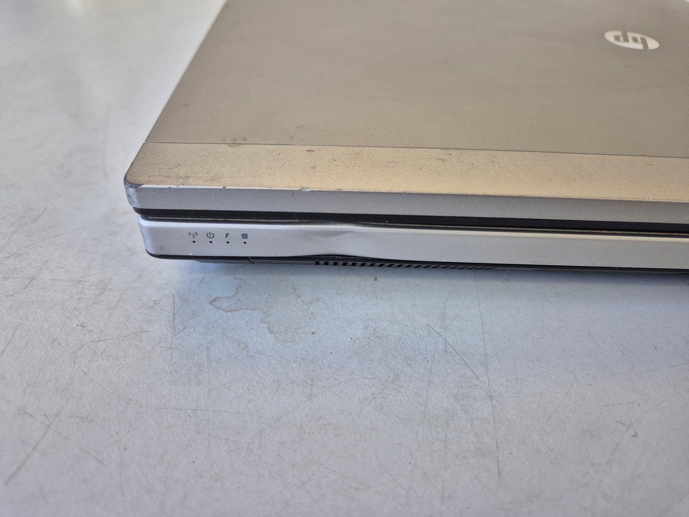 HP EliteBook 2560p NO HD NO OS 4GB RAM DVD i5 12.5" Laptop SPR