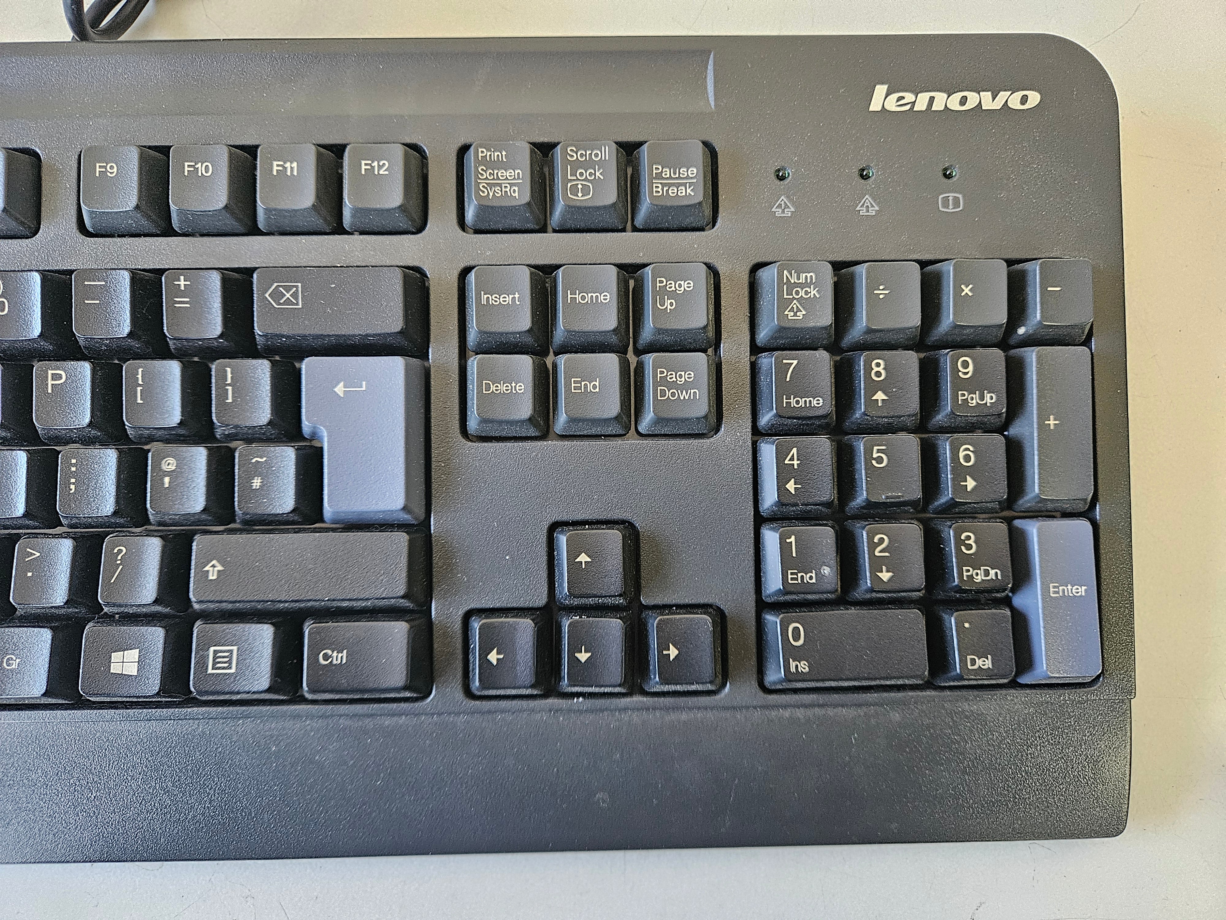 Lenovo KU-0225 QWERTY USB Preferred Pro Wired Keyboard ( 54Y9438 ) USED