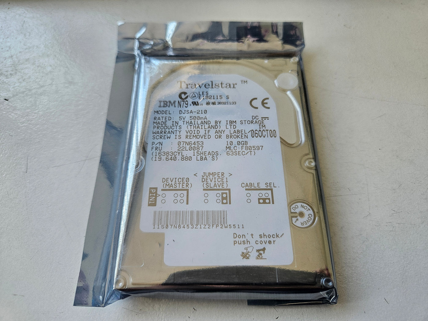 IBM 10GB IDE 4200rpm 2.5in Travelstar HDD ( 07N6453 DJSA-210 22L0087 ) REF