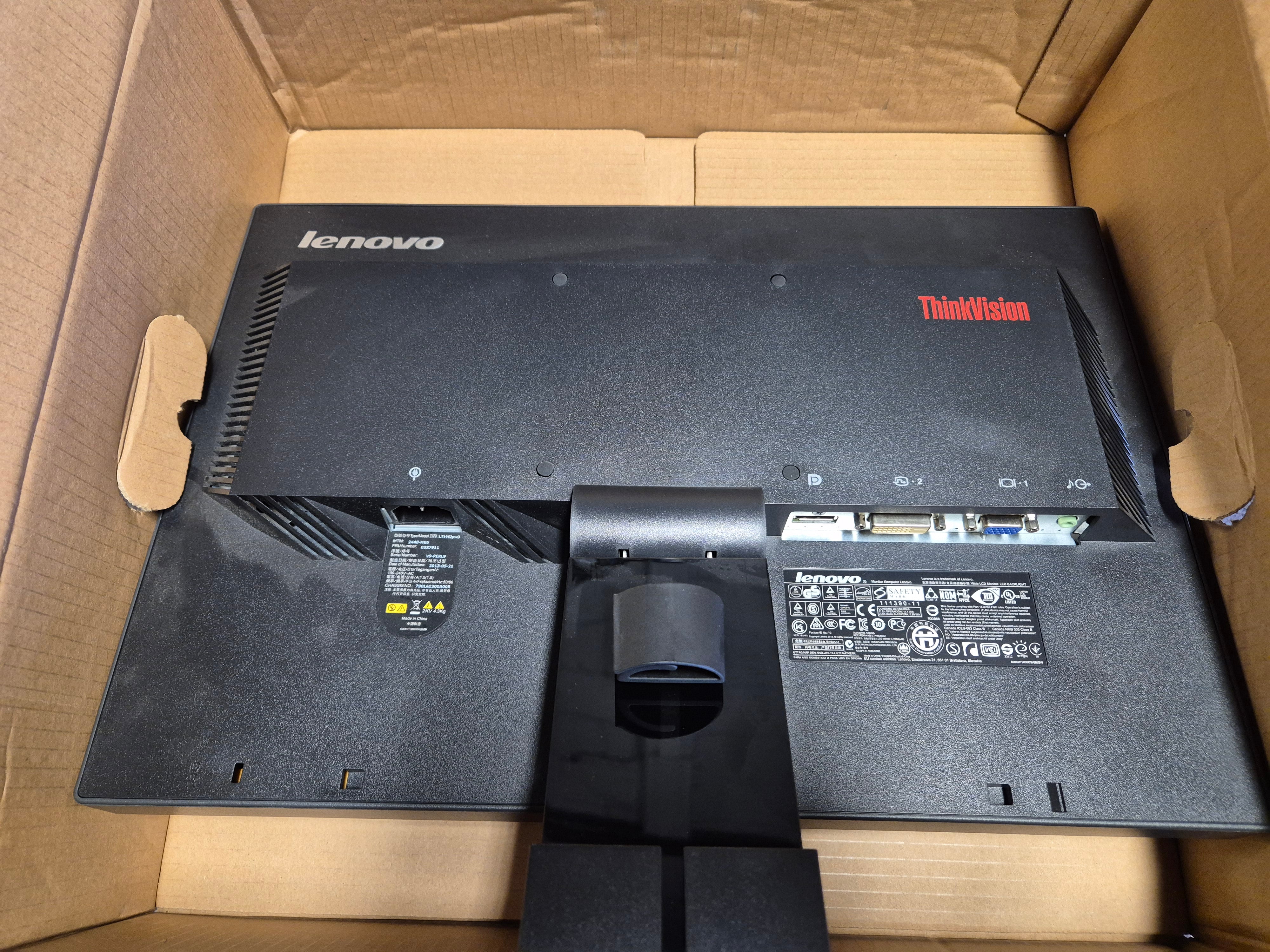 Lenovo ThinkVision LT1952pwD 19in TFT-LCD Monitor with LED cables + stand + mount ( 03X7911 2448-MB6 ) USED Grade B