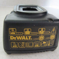 DEWALT Battery Charger 20V (DE9107 USED)