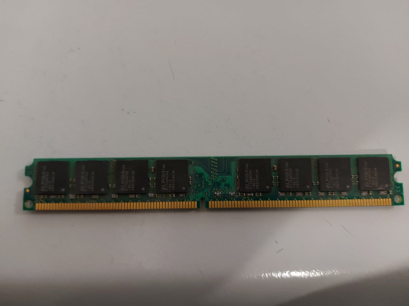 Kingston 2GB PC26400 DDR2 nonECC Unbuffered CL6 240P DIMM KFJ2890/2G 9905429-007