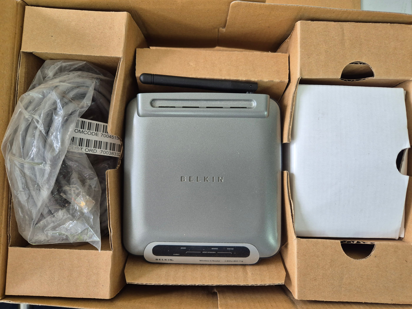 Belkin Wireless Cable G Router 54Mbps + 4Port 10/100 ( F5D7230uk4 ) NOB