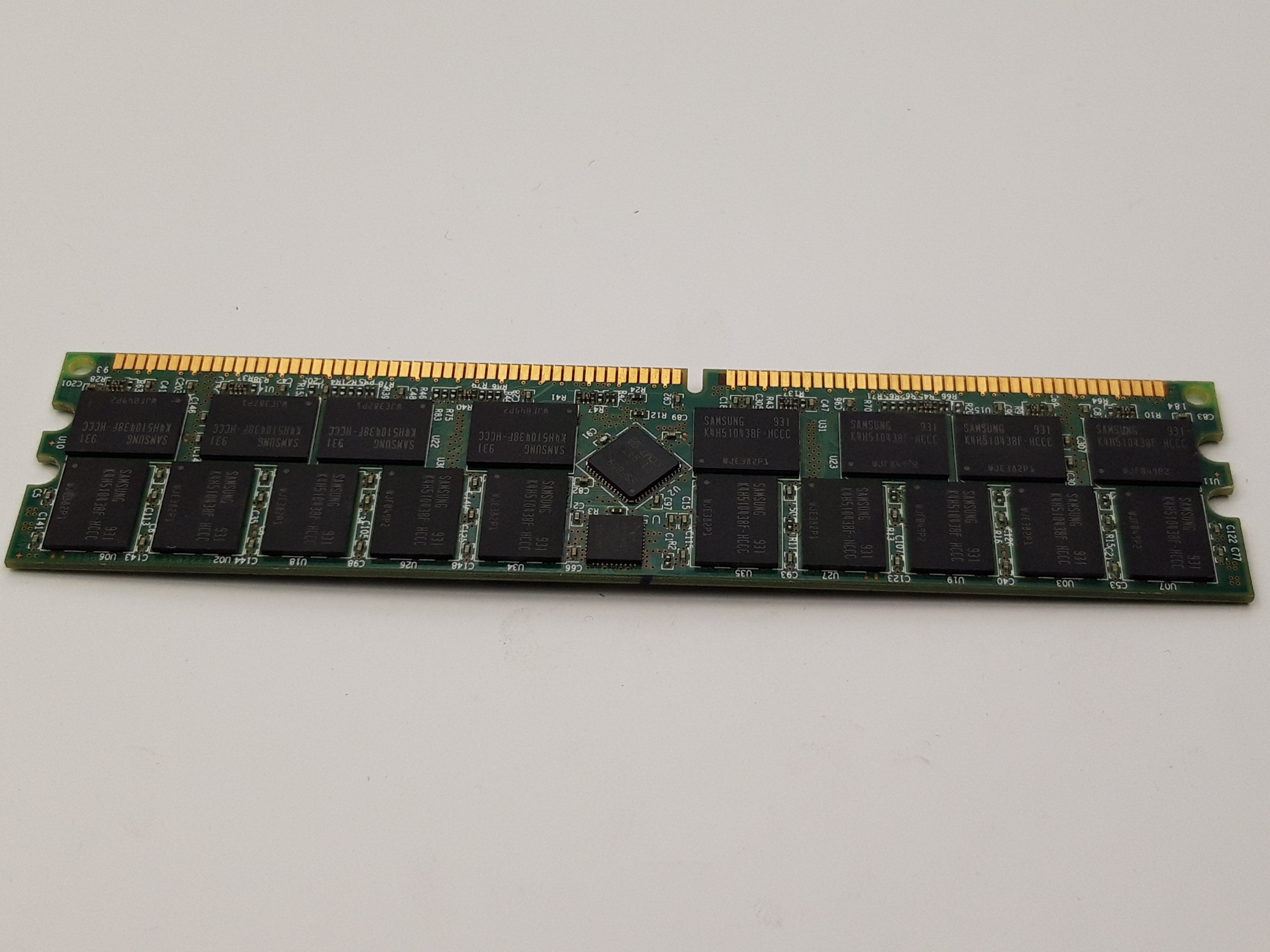 Smart 2GB PC3200 DDR-400MHz ECC CL3 184-Pin DIMM Dual Rank Memory (SG25672RDDR8H2BGSF REF)