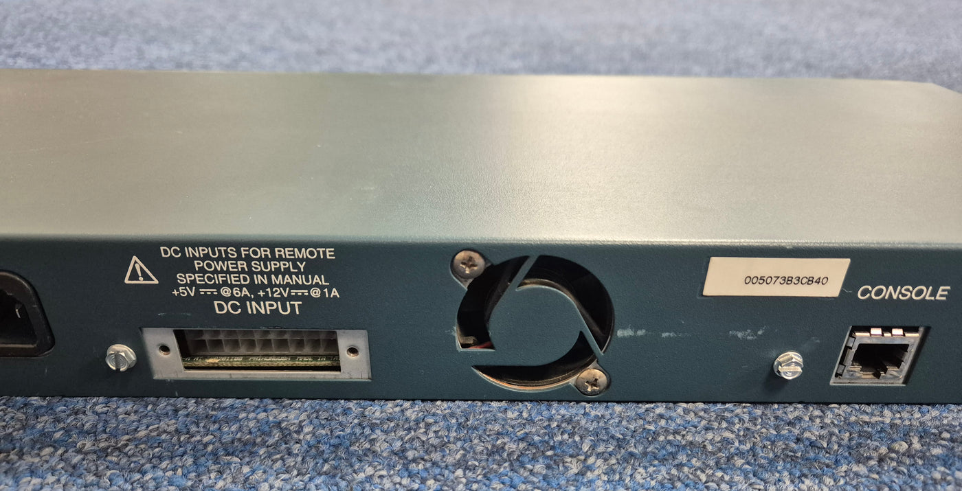 Cisco Catalyst 1900 Series 24-Port Switch 10BaseT + 100BaseTX ( WS-C1924-A ) USED