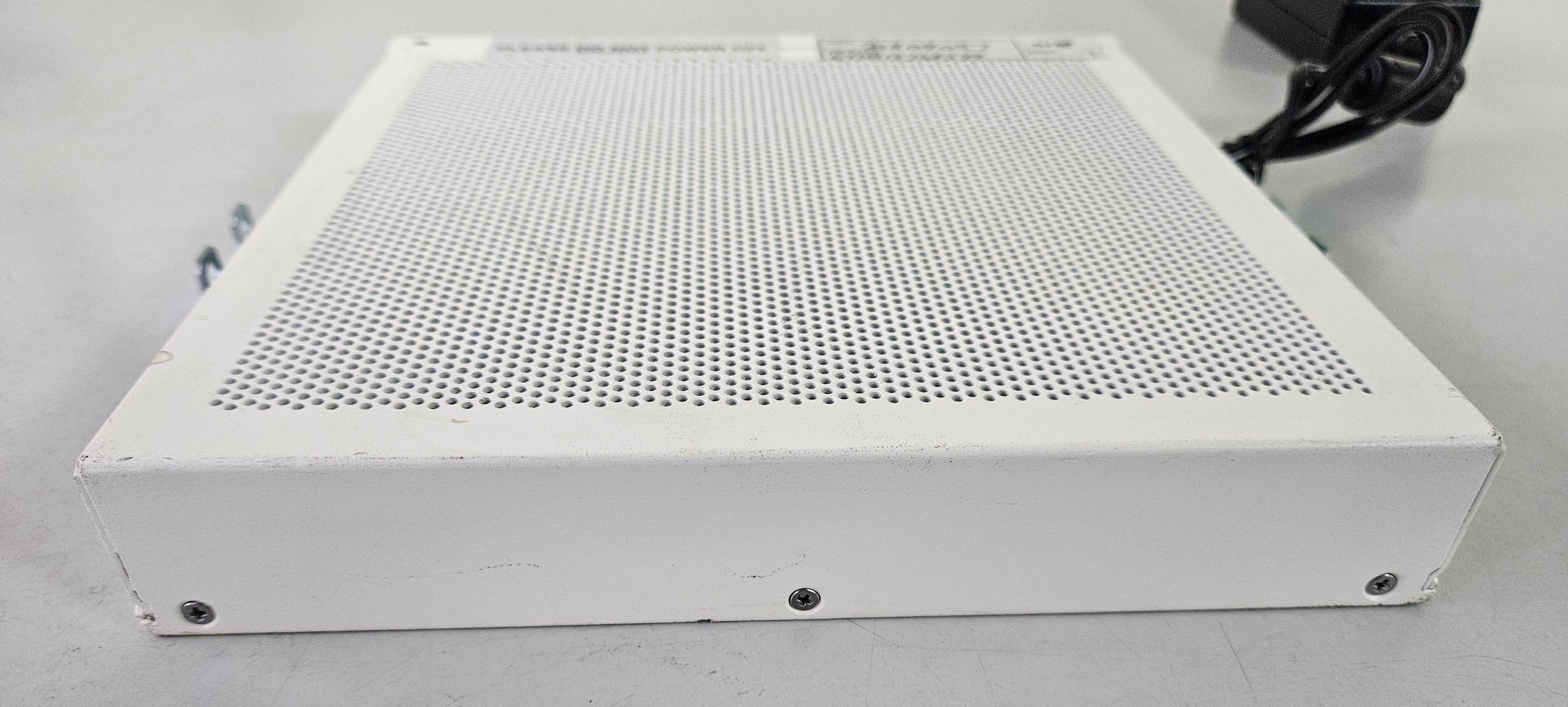 Overture Network High Speed Enterprise Ethernet Modem W/PSU ( HN408-CP-1E 920401-2005-07 ) USED