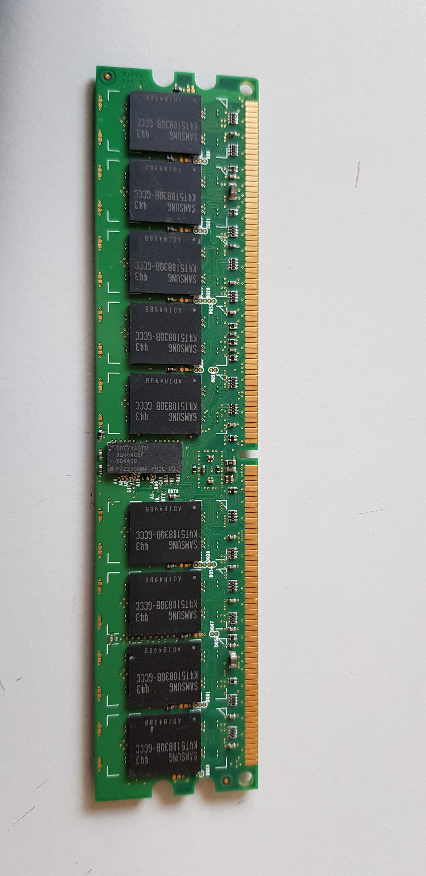 Samsung 1GB 2Rx8 PC2-3200R  240-Pin Registered ECC DDR2 SDRAM DIMM ( M393T2953BG0-CCCDS ) REF