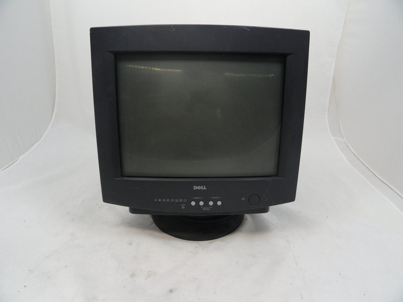 PR02264_E551_Dell 15" CRT Monitor - Black - 1024x768 - 60Hz - 0 - Image2