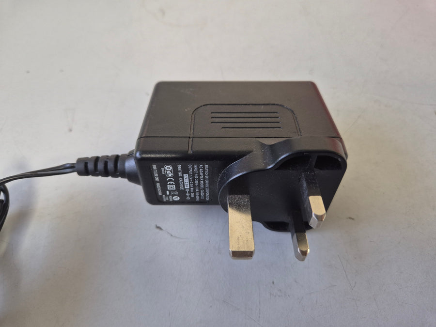 Solytech Enterprise AC Adapter IN 100-240V 1A 50-60Hz OUT 12V 2A ( CAD2412 ) USED