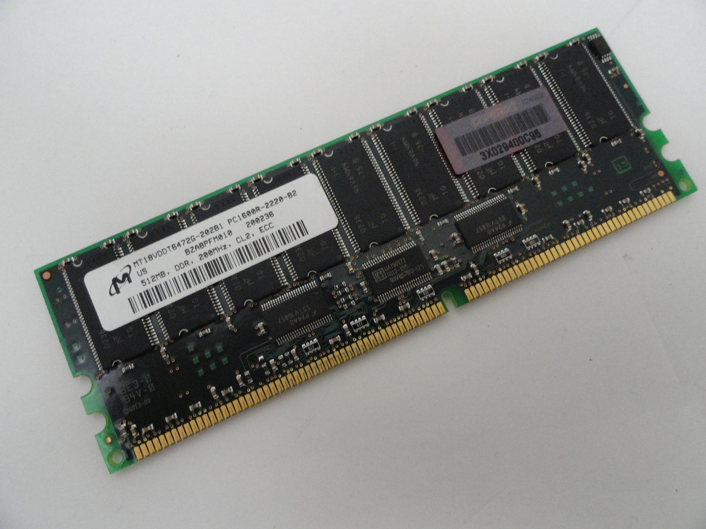 PR16909_PC1600R-2220-B2_Micron HP 512Mb 200MHz ECC CL2 DDR RAM Module - Image3