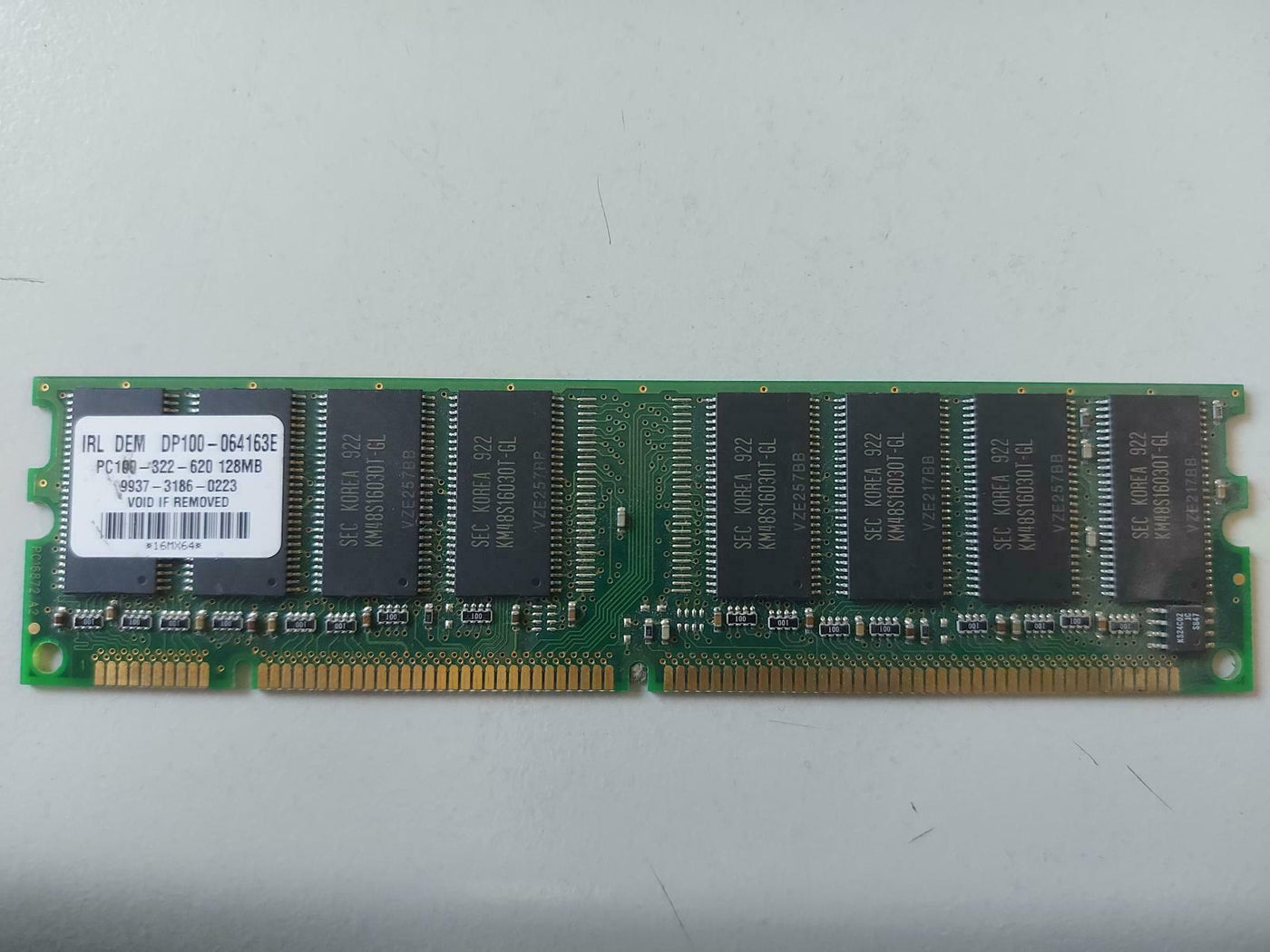 IRL DEM 128 MB SD-RAM 168-pin PC-100 non-ECC DIMM Memory Module DP100-064163E