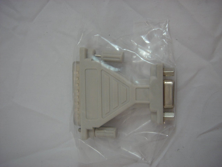 MC0289_130-3034MX_Adaptor for Monitor Cable (VGA to Sun/SGI 13W3) - Image2
