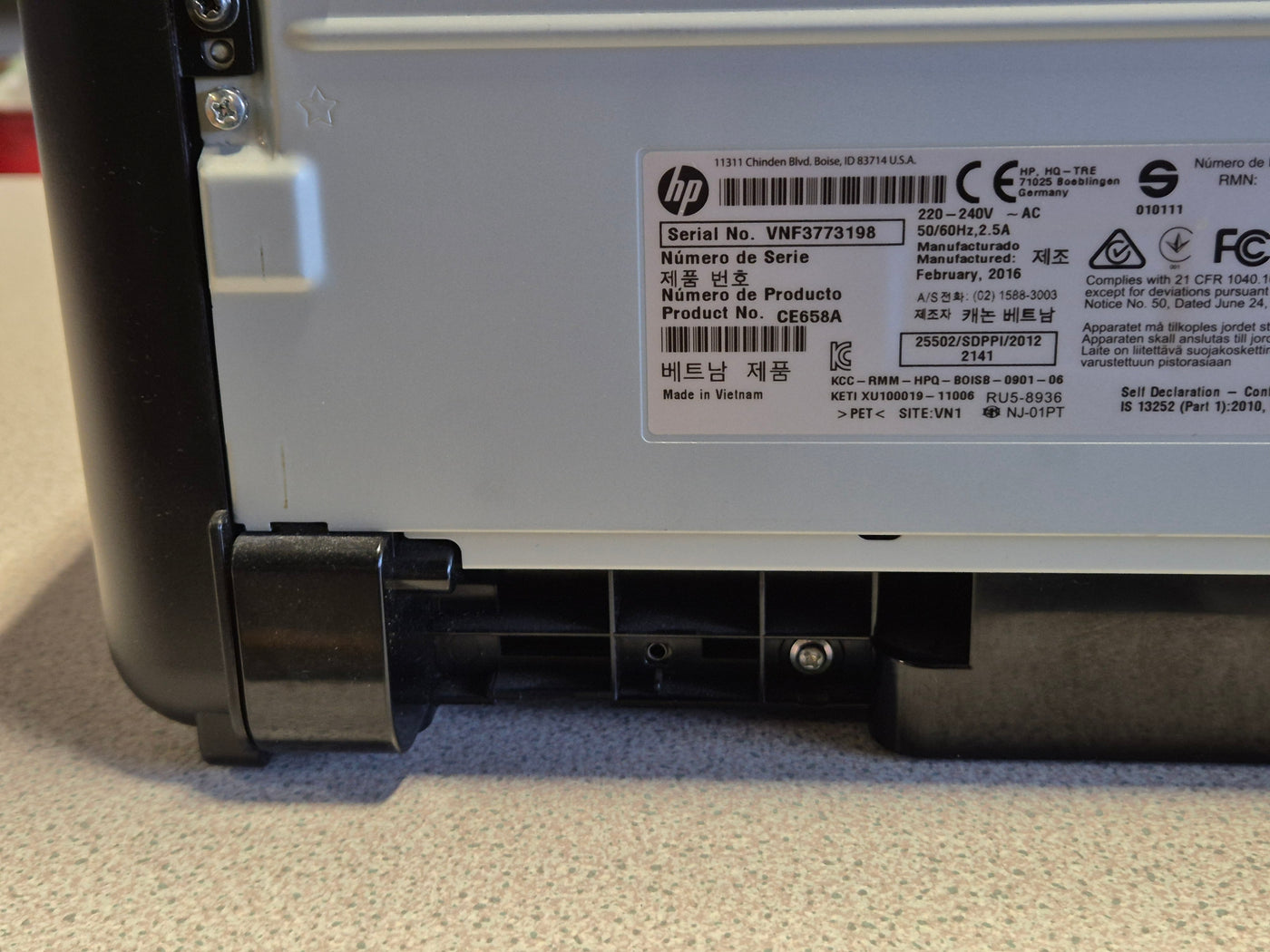 HP LaserJet P1102W – Bottom paper box missing - STILL PRINTS ( CE658A ) USED