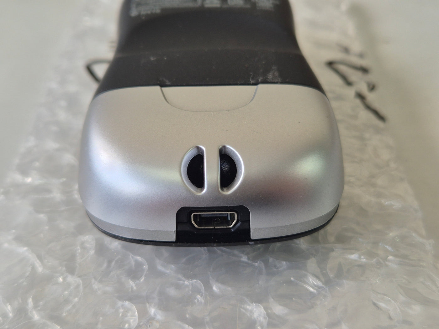 Motorola Symbol CS3070 Bluetooth Barcode Scanner ( CS3070-SR10007WW ) USED
