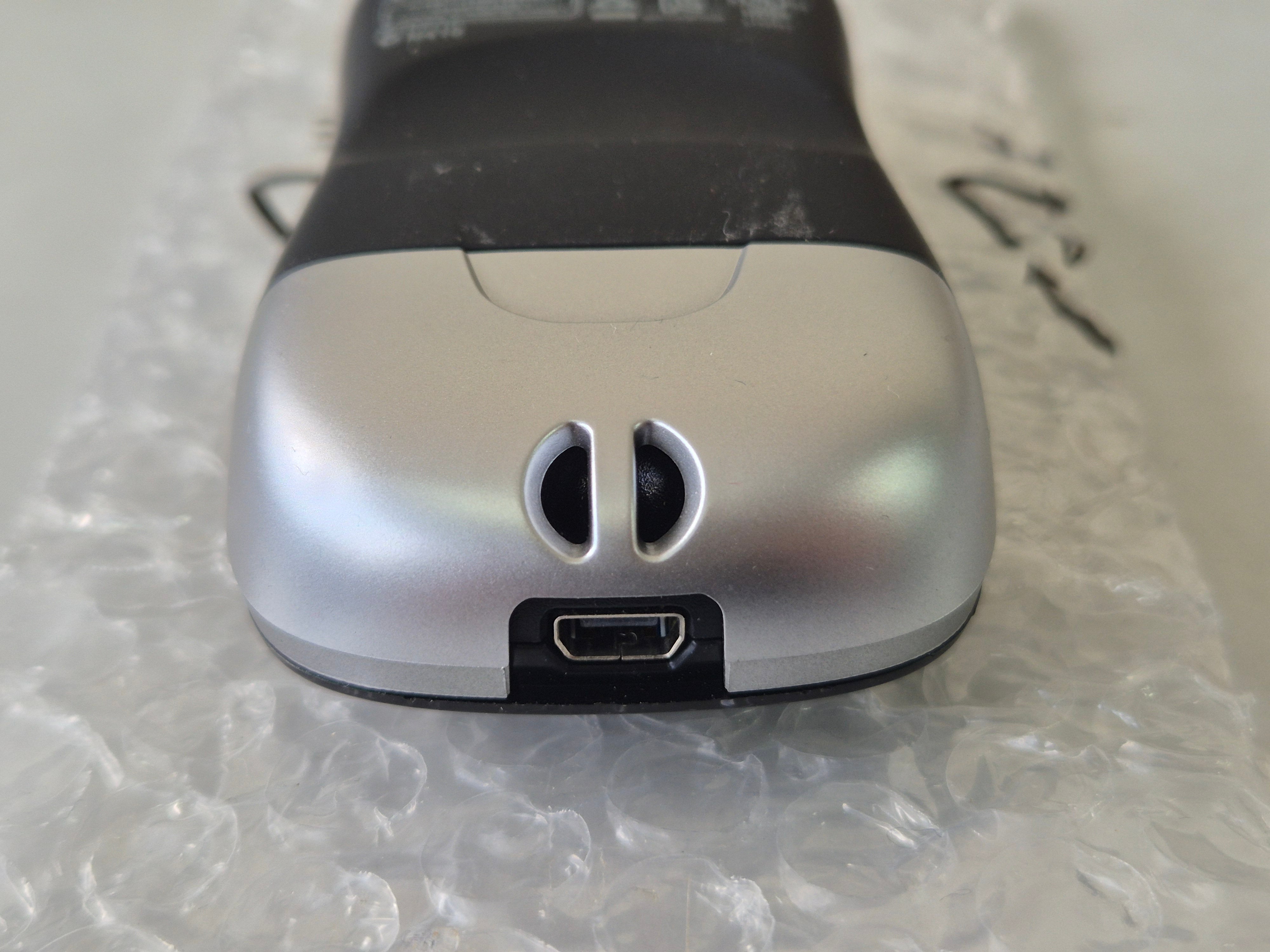 Motorola Symbol CS3070 Bluetooth Barcode Scanner ( CS3070-SR10007WW ) USED