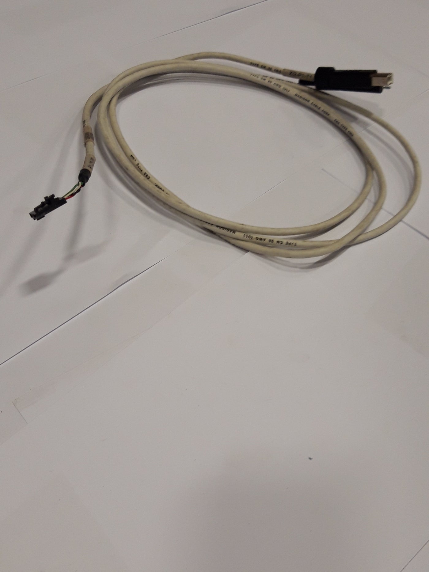 IBM Cable I/O Enlosure 2 to Rack Identity Card 2.0m (22R2908 USED)