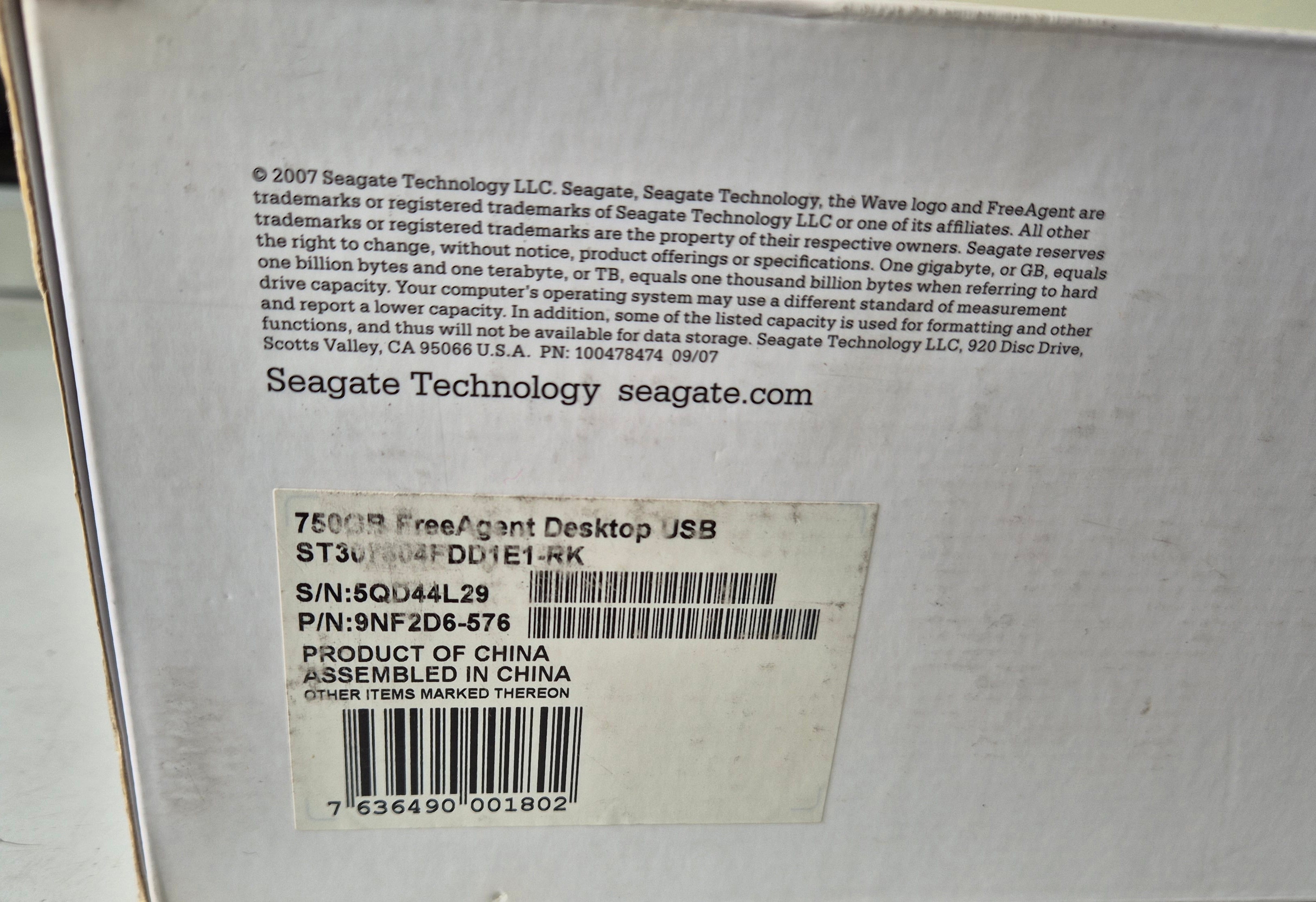 Seagate FreeAgent PC/Mac 750GB USB 2.0 External HDD ( 9NF2D6-576 ) USED