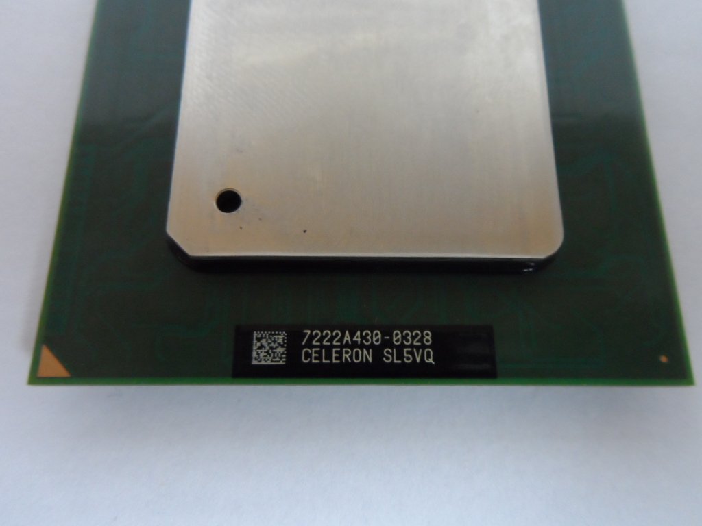 Intel Celeron 1.10GHz 100MHz FSB 256KB L2 Cache Socket PGA370 CPU ( SL5VQ ) REF
