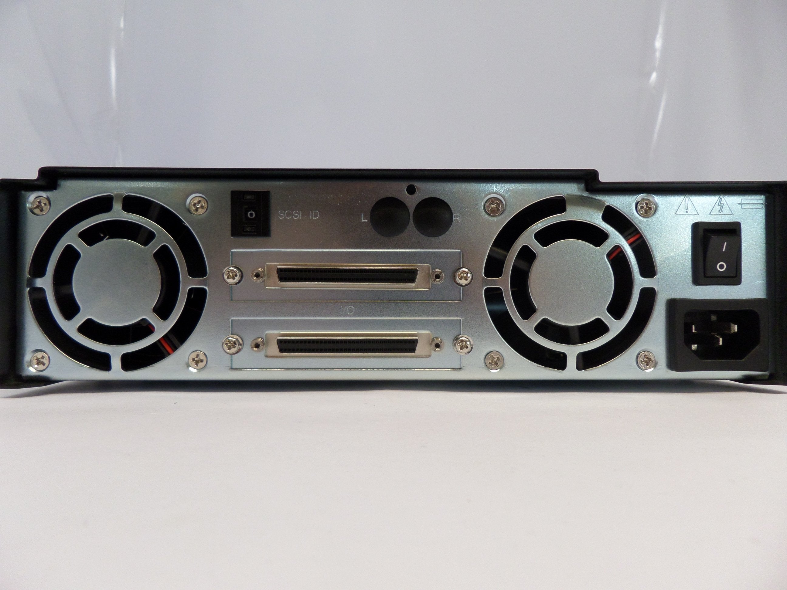 PR26307_11-1027_PDE E501 Wide Half Hight Hard Drive Enclosure - Image4