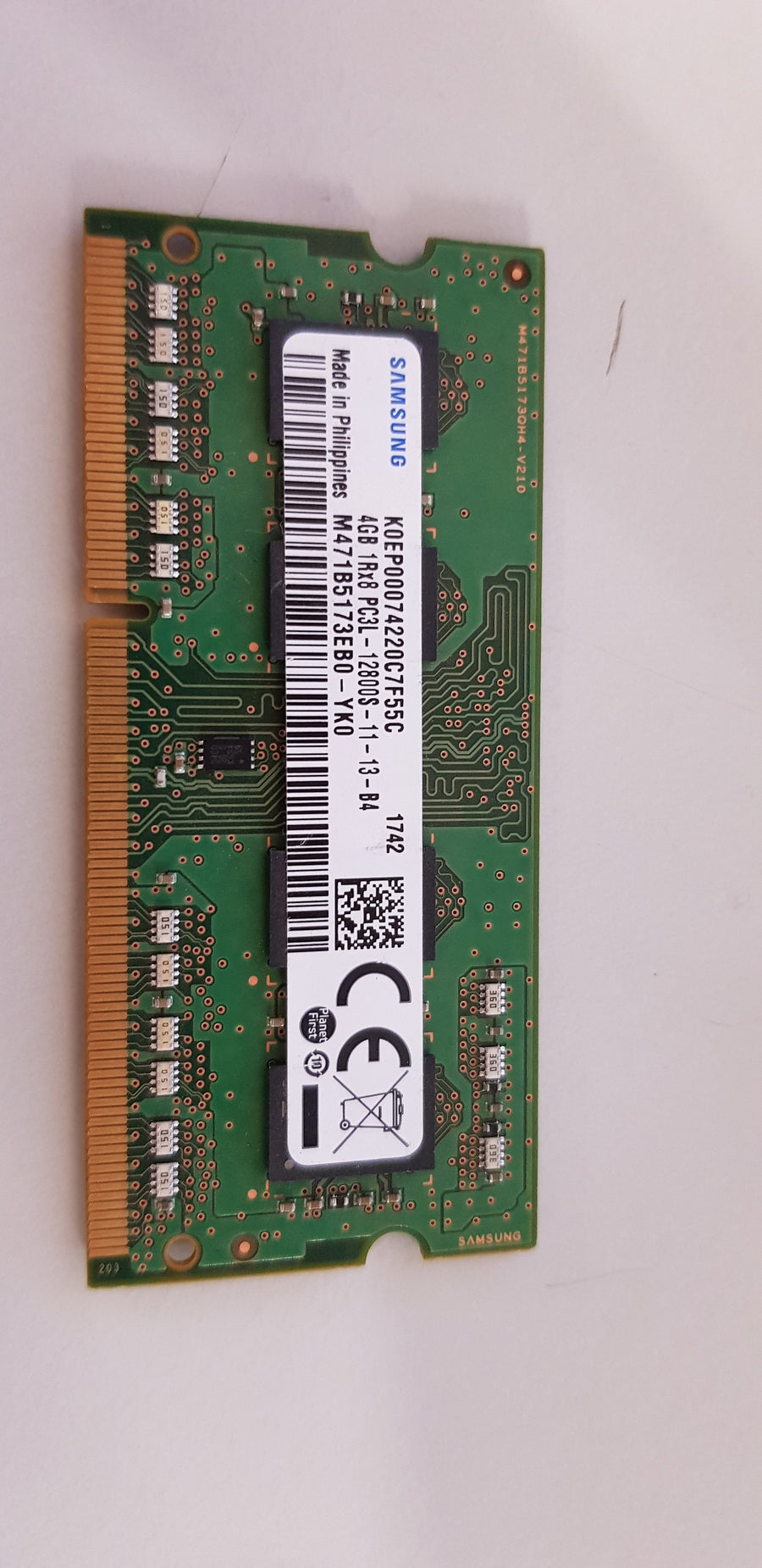 Samsung Toshiba 4GB 1Rx8 PC3L 12800S nonECC CL11 DDR3 SODIMM Memory M471B5173EB0-YK0 G4BC000207S0