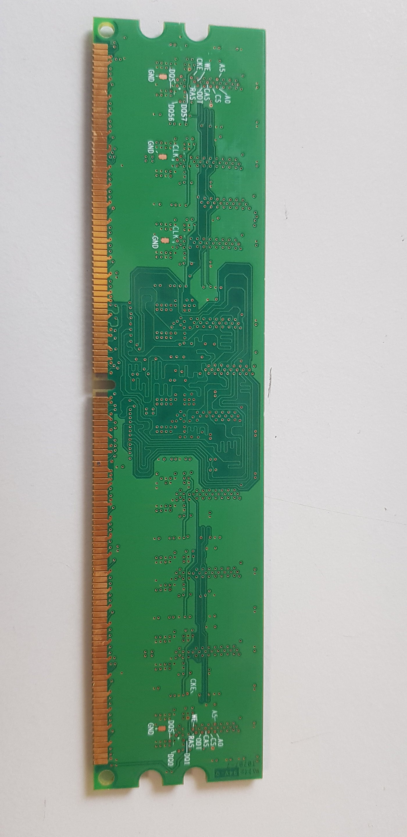 Infineon (Qimonda) 512MB PC2-5300 DDR2-667MHz ECC Unbuffered CL5 240-Pin DIMM ( HYS72T64000HU-3S-B ) REF