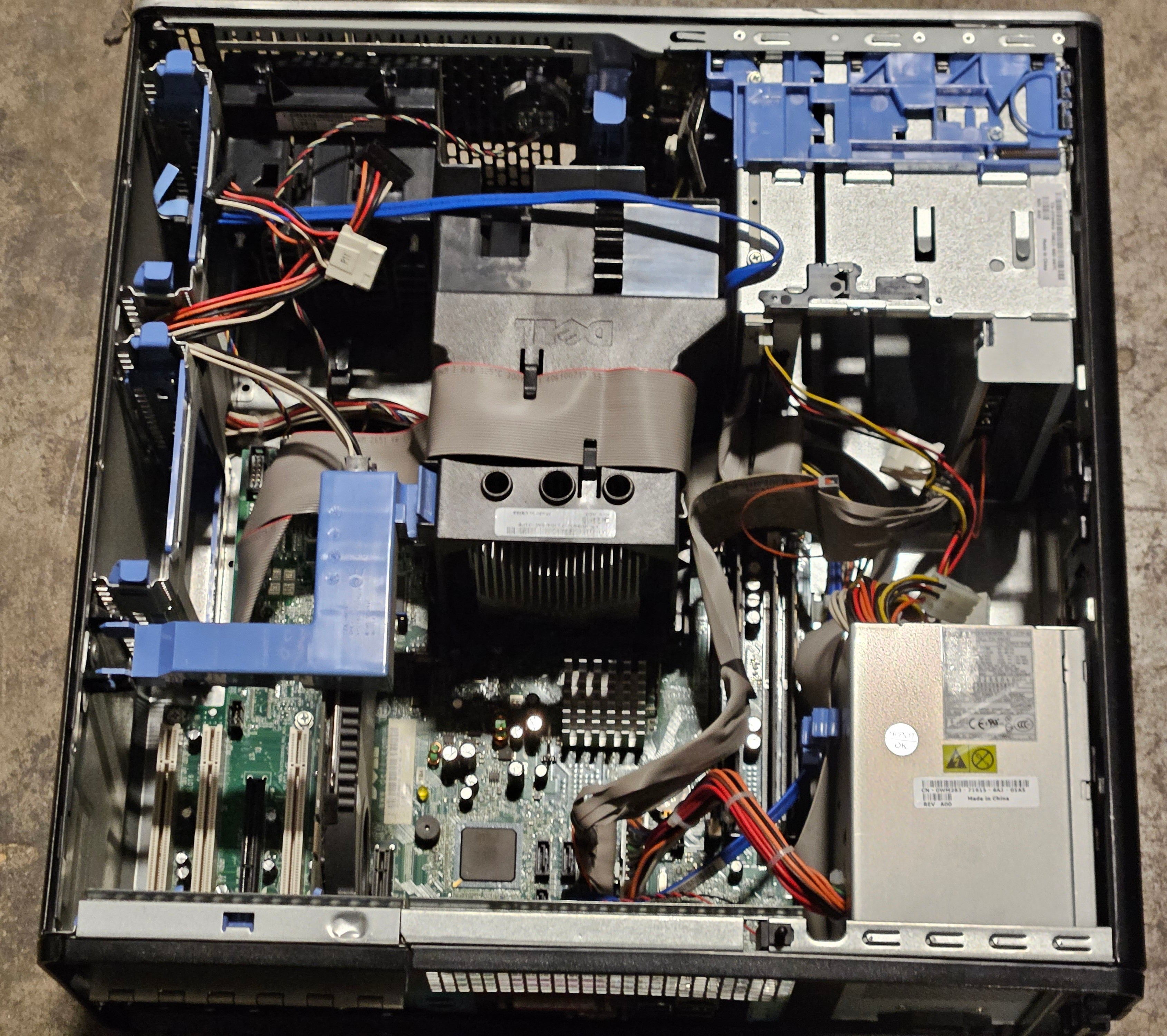 Dell Precision 390 4GB RAM Core2Duo 2.66Ghz NO OS NO HDD Dual DVI Nvidia Quadro FX Win7Pro COA - no side panel ( DCTA ) USED