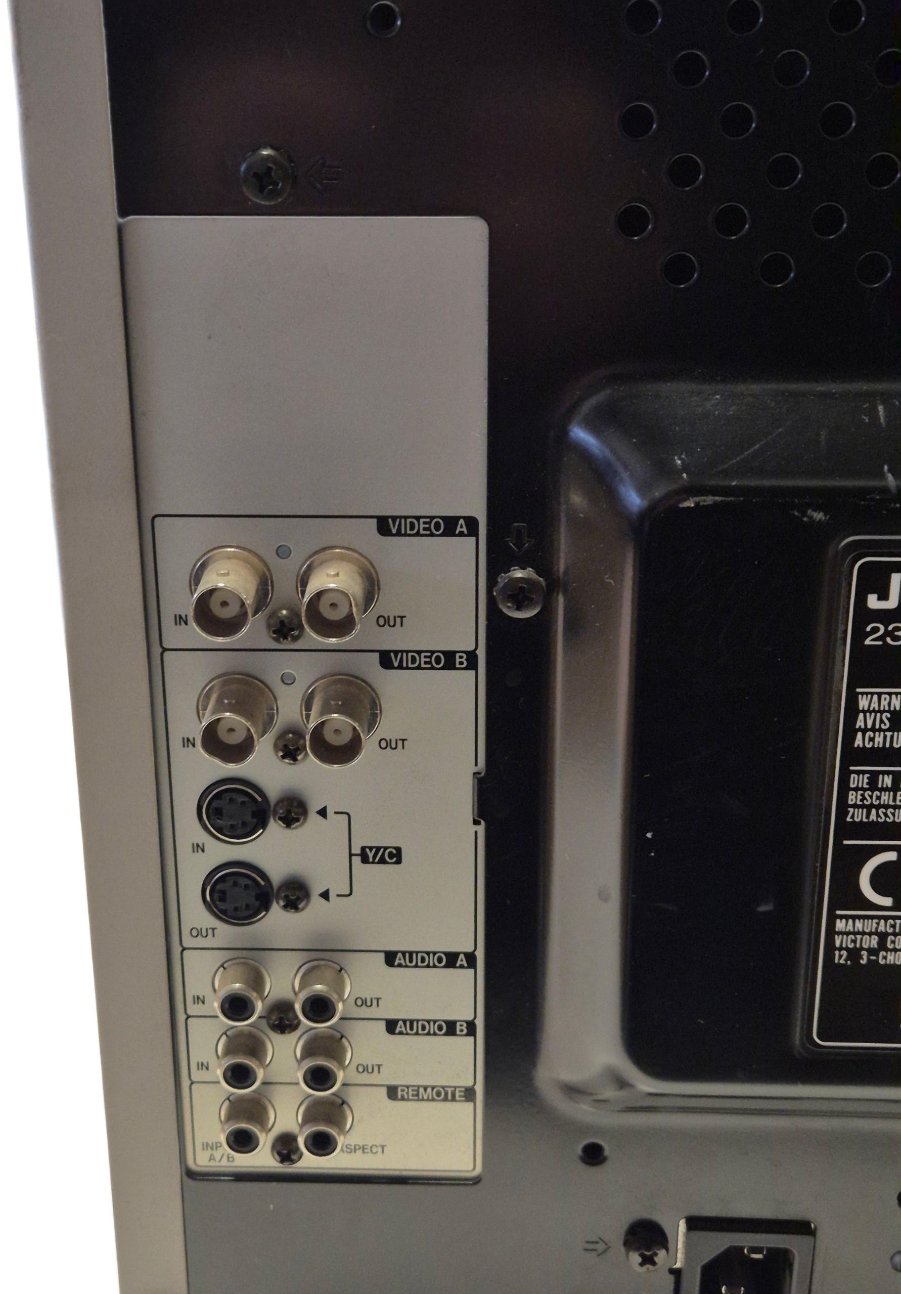 JVC TM-H140PN Colour Video Monitor - Power on and menu display only tests complete USED