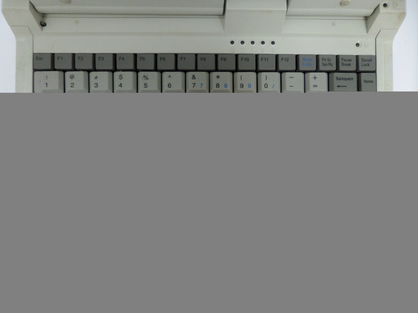 PR02089_LCN486T_Akhter LCN-486T Colour Laptop - Image3