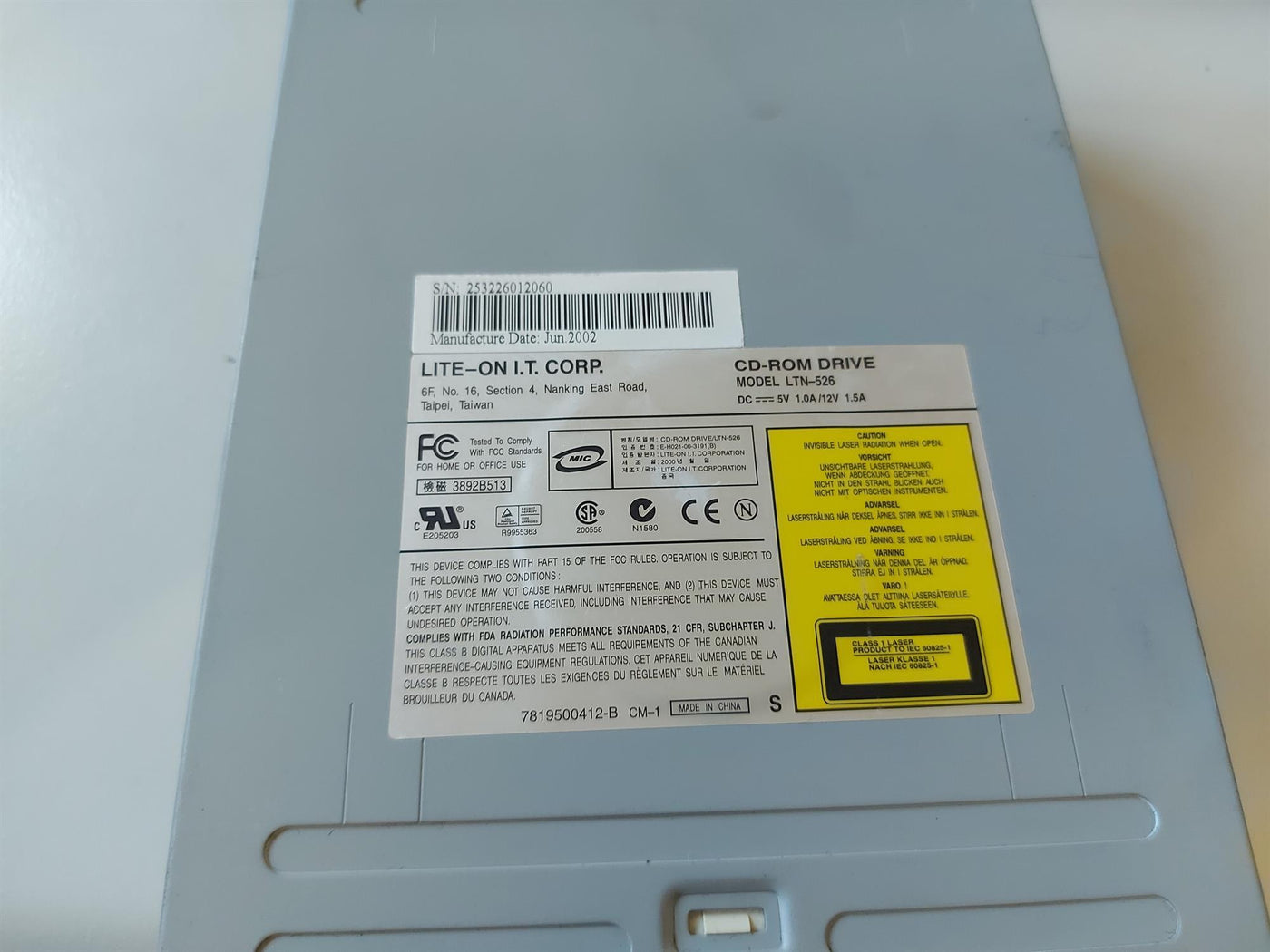 Lite-On I.T. Corp 52x CD-Rom Drive ( LTN-526 LTN-526    LiteOn )