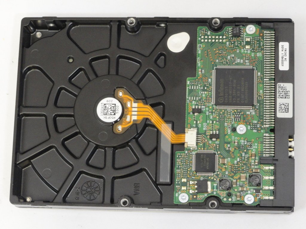 PR11537_0A30217_Hitachi Deskstar 82GB 3.5 IDE HDD - Image3