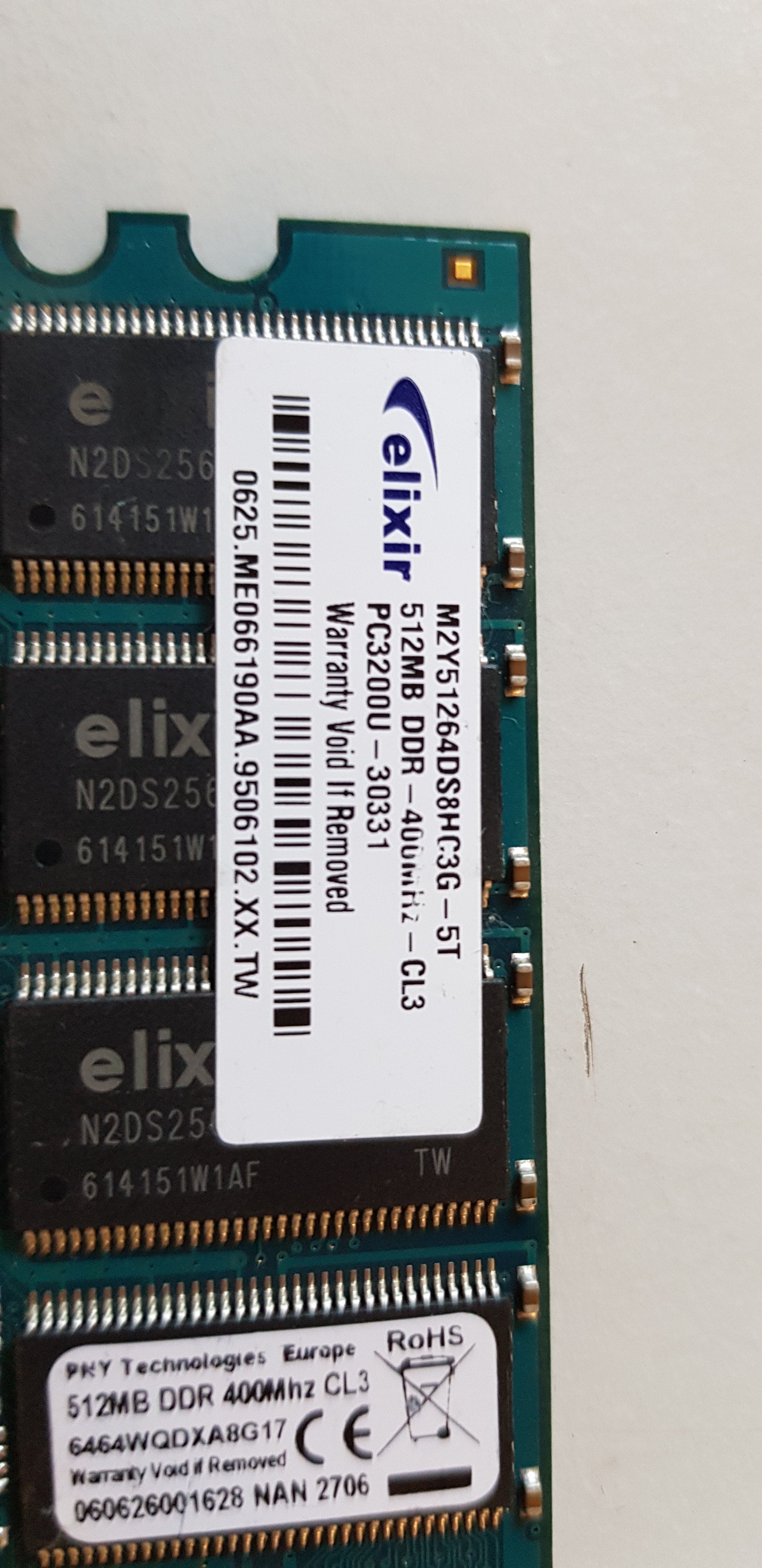 Elixir / PNY Tech 2Rx8 512MB 400Mhz nonECC CL3 PC3200U DDR SDRAM DIMM Memory Module ( M2Y51264DS8HC3G-5T / 6464WQDXA8G17)