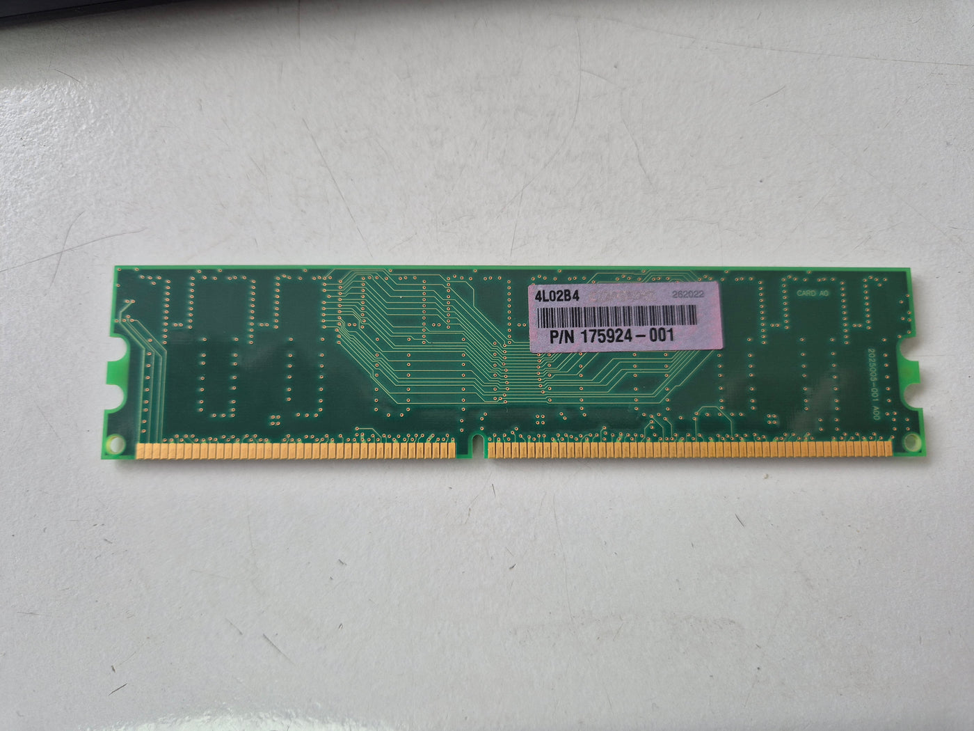Infineon HP 256MB PC2100 DDR-266MHz non-ECC Unbuffered CL2.5 184-Pin DIMM ( HYS64D32009GU-7.5-A 175924-001 ) REF