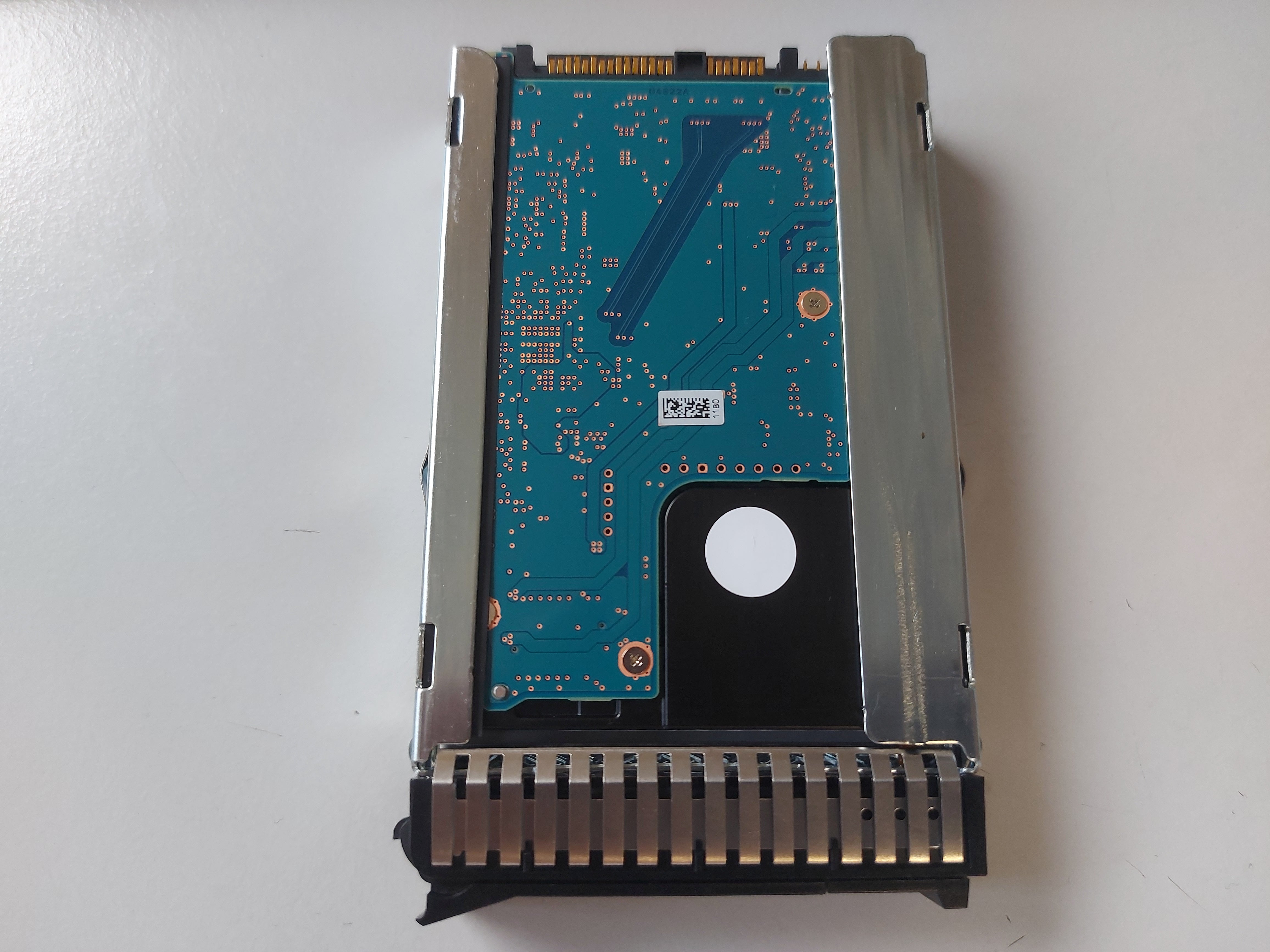 Toshiba Lenovo ThinkSystem 1.2TB 10Krpm SAS 2.5in HDD in Caddy ( AL15SEB120N HDEBL02LPA51 7XB7A00027 00YK016 ) REF