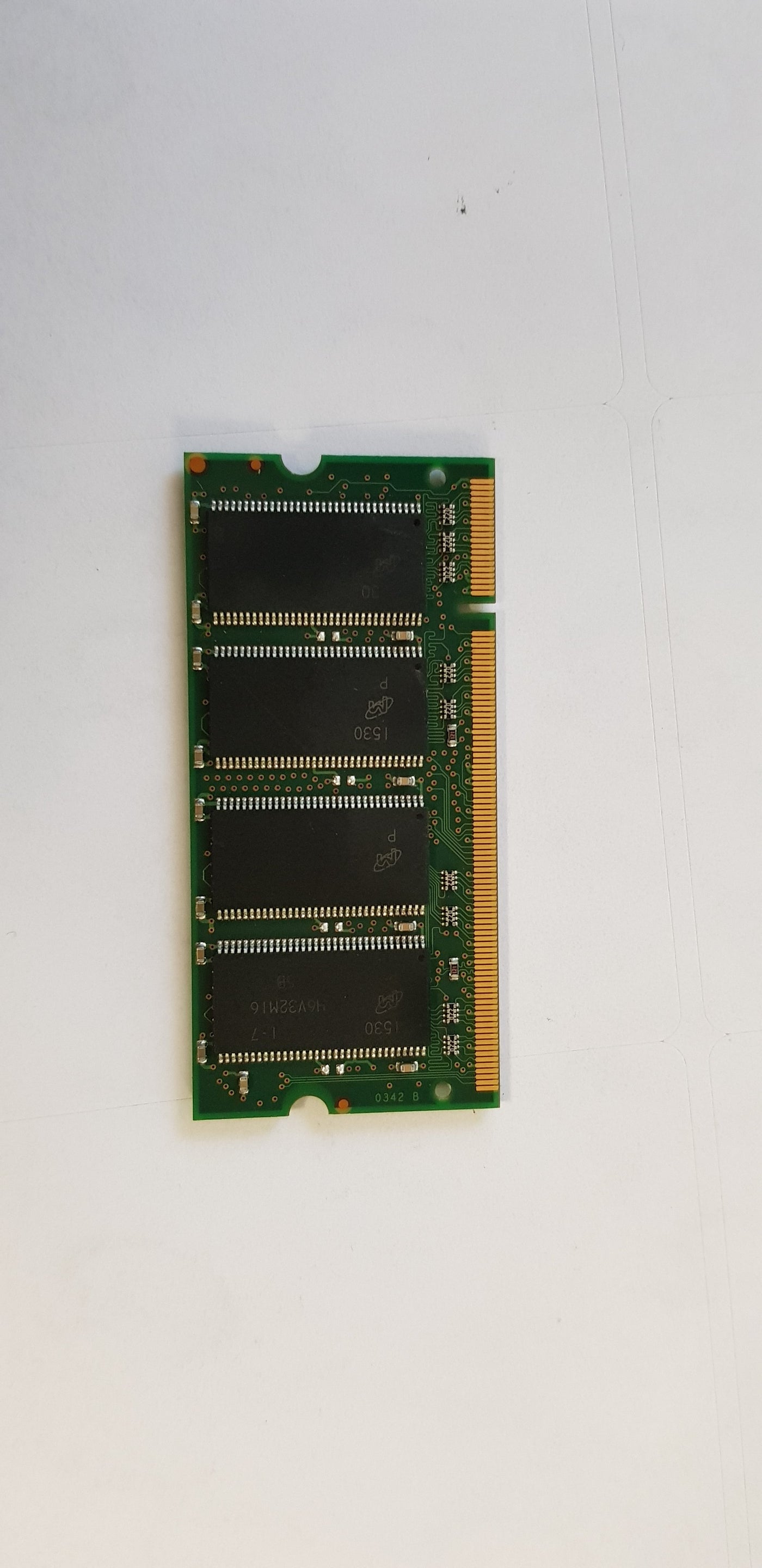 Micron Memory Module DDR SDRAM 512MB 400MT/s 200-SODIMM (MT8VDDT6464HDY-40BJ1)