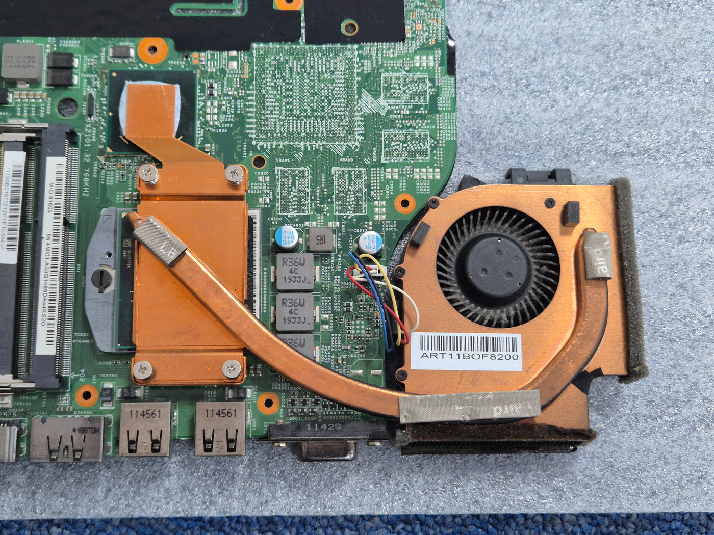 Lenovo ThinkPad Edge E520 (1143-B5G) Motherboard i5 4GB RAM ( 04W1748 ) USED