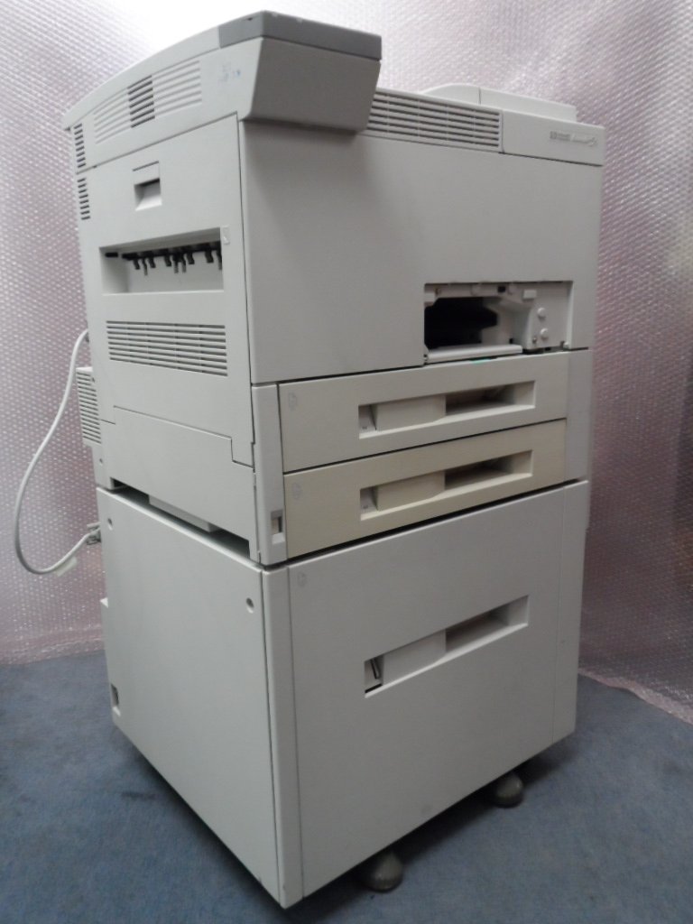 PR19049_C3166A_HP LaserJet 5Si MX Printer + 2000 Sheet Input Tray - Image8
