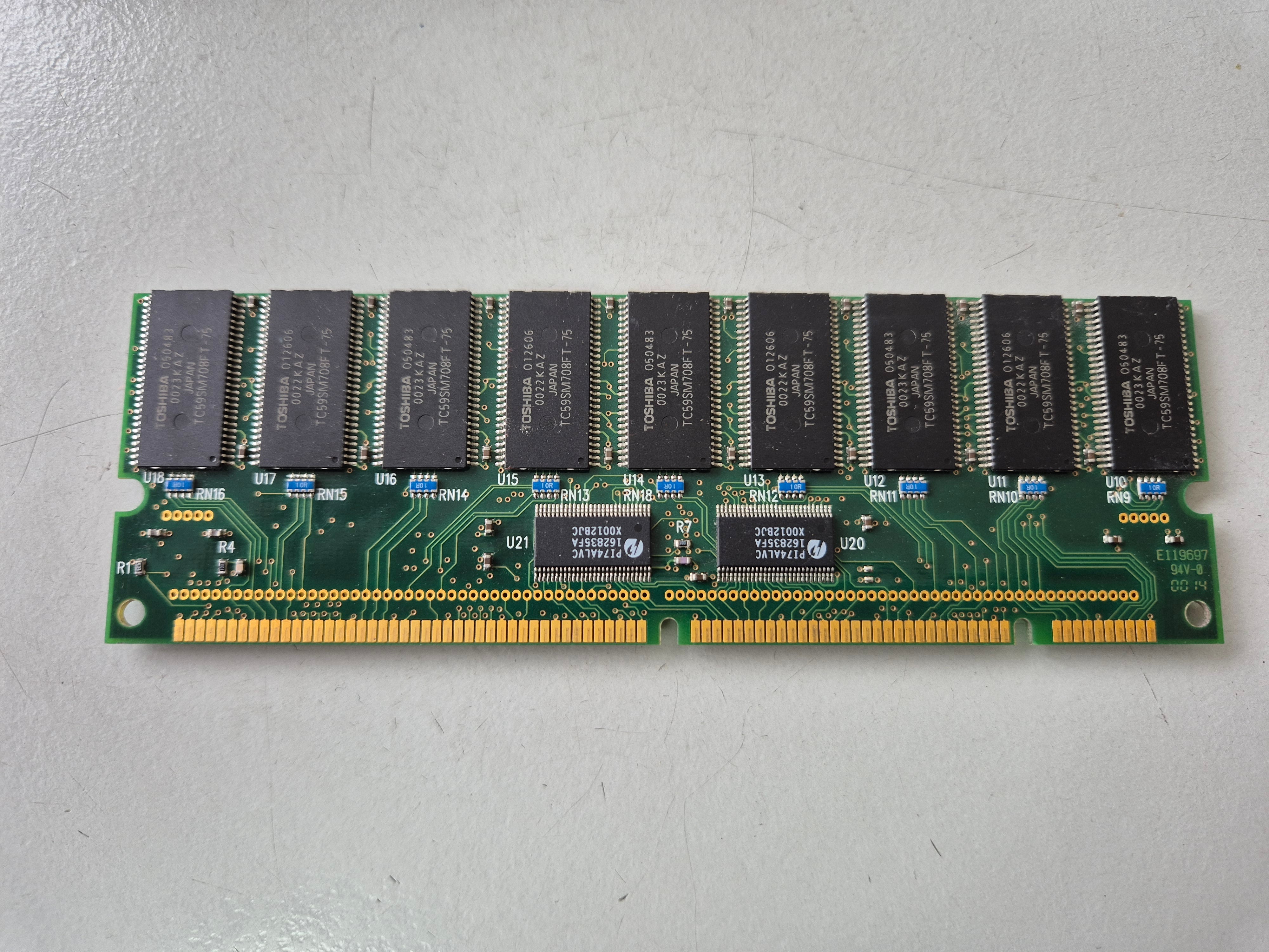 Dane-Elec 256MB PC133 133MHz ECC Registered CL3 168-Pin DIMM ( DP133R072323E ) REF