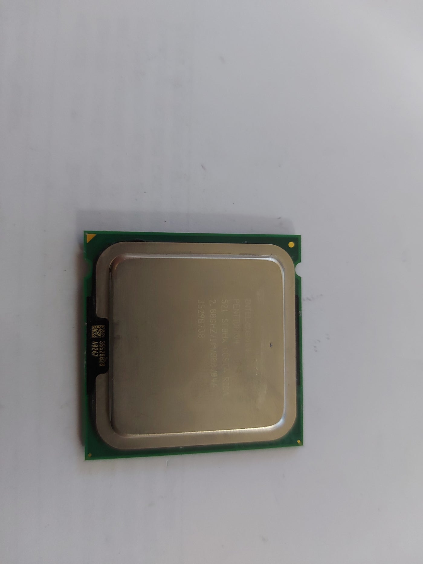 Intel Pentium 4 521 2.8GHz 1M 775 CPU ( SL8HX ) REF