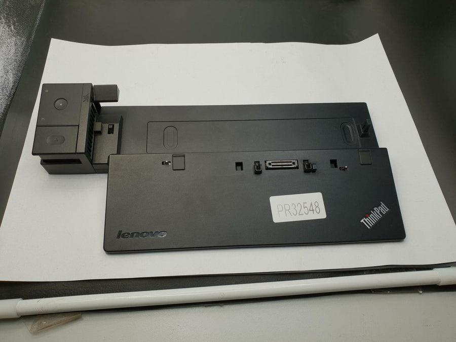 LENOVO THINKPAD ULTRA DOCK W/O KEY ( 00hm917 ) USED