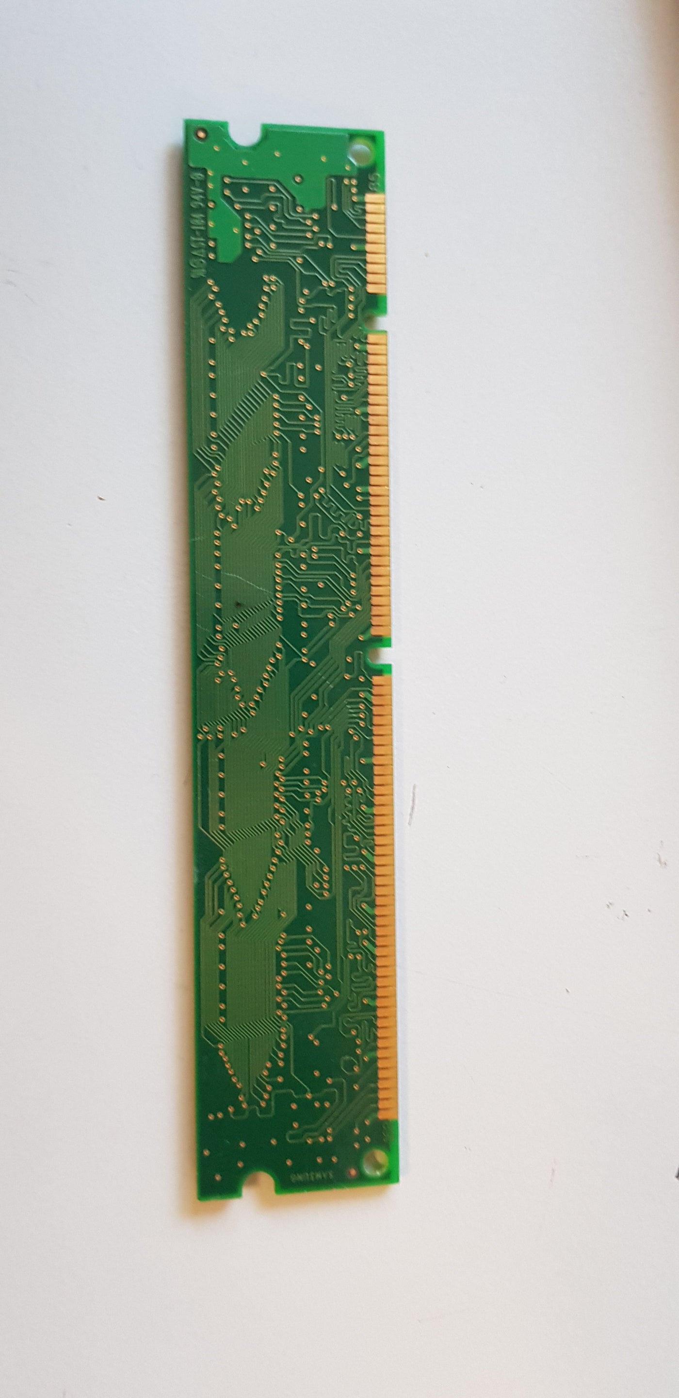 Samsung 64MB 168pin PC133U nonECC CL3 SDRAM DIMM Memory Module M366S0924FTS-C7A